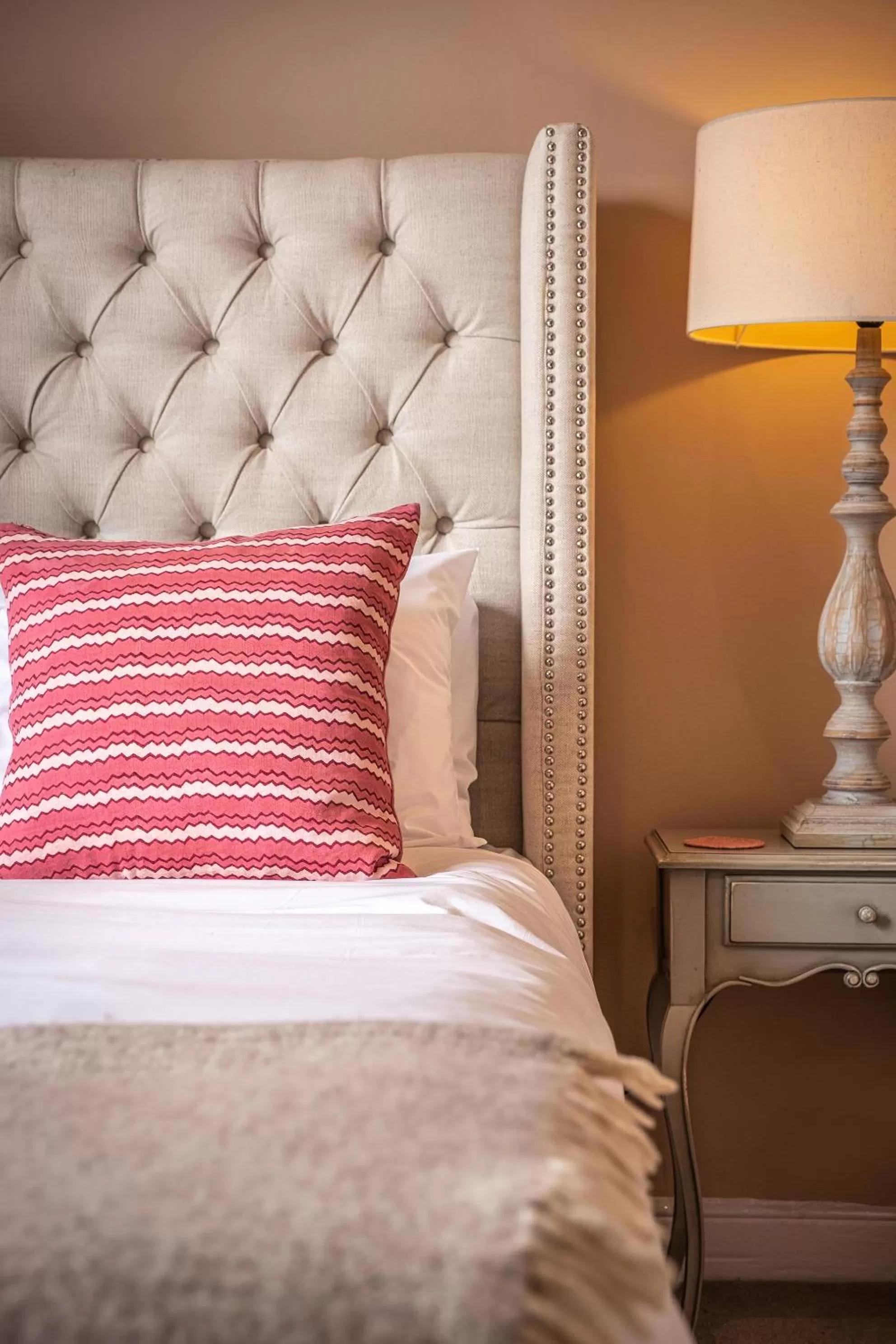 Bed in The Black Lion, Long Melford