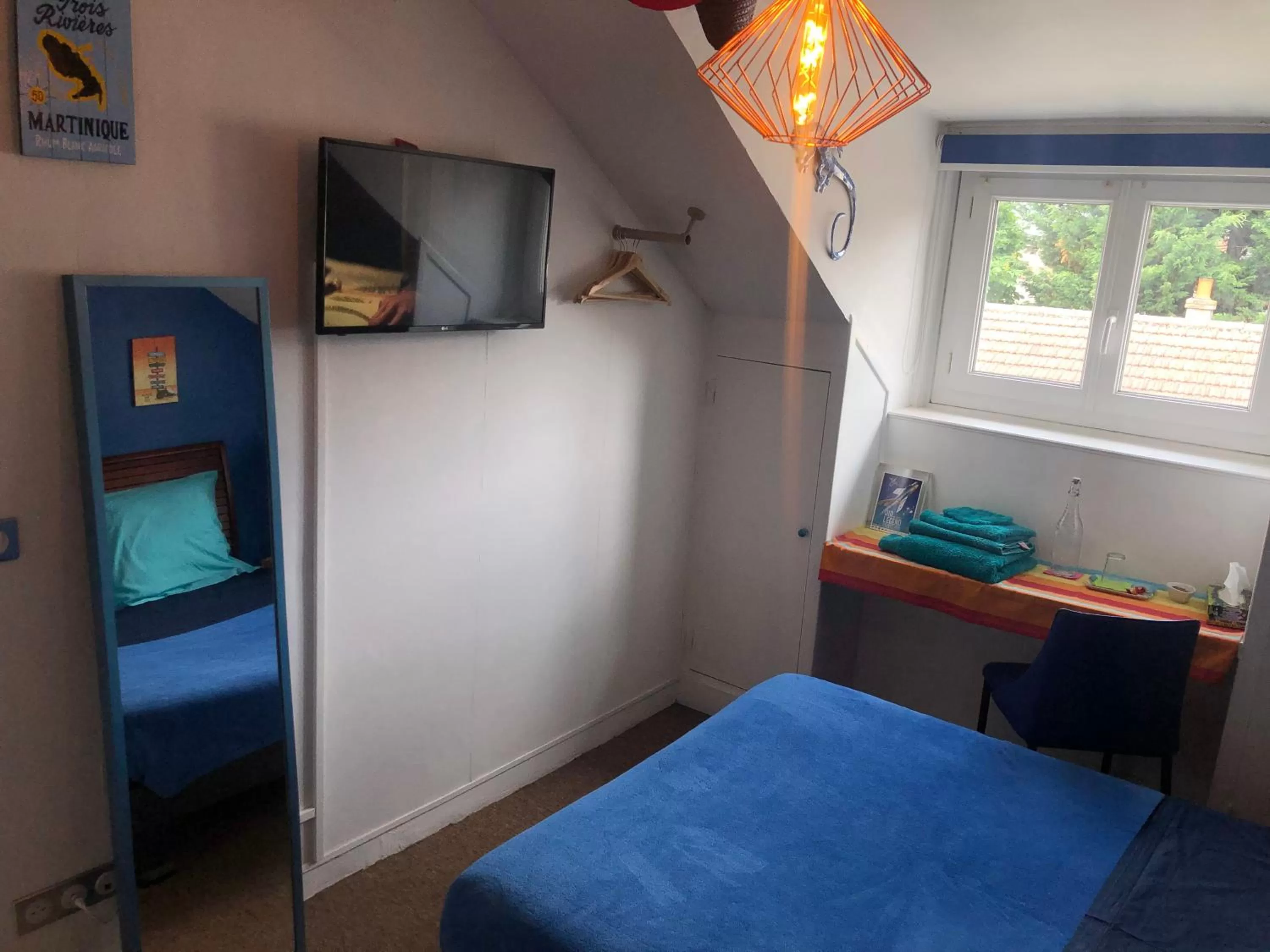 Bed in Villa Eugénie Melun