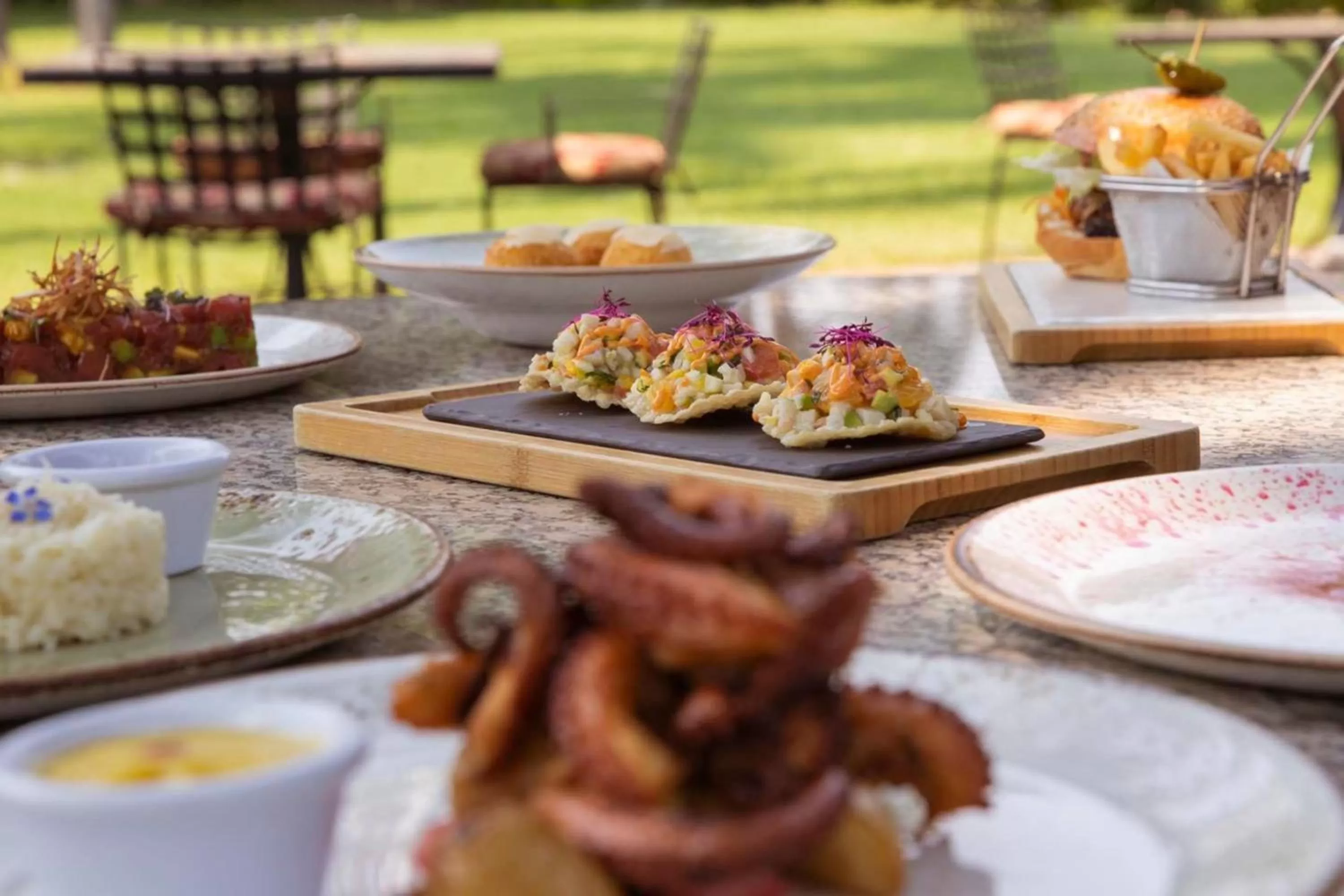 Restaurant/places to eat in Hosteria Las Quintas Hotel Restaurante Bar