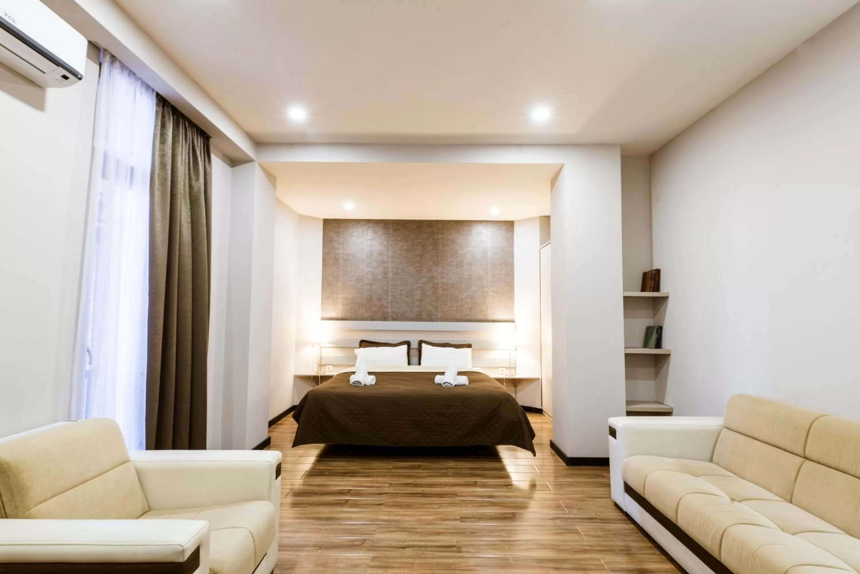 Breakfast, Bed in Sani Apart Hotel