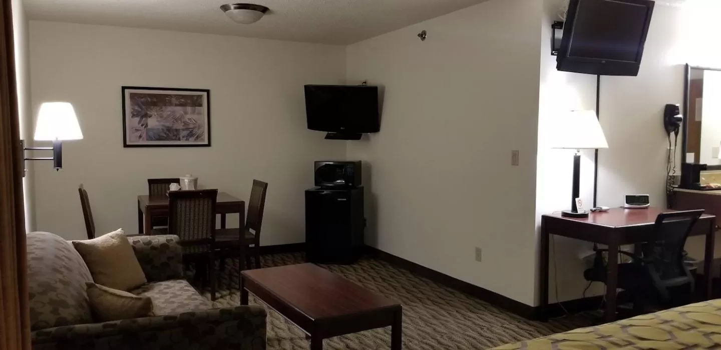 Seating area in Baymont by Wyndham Harlan