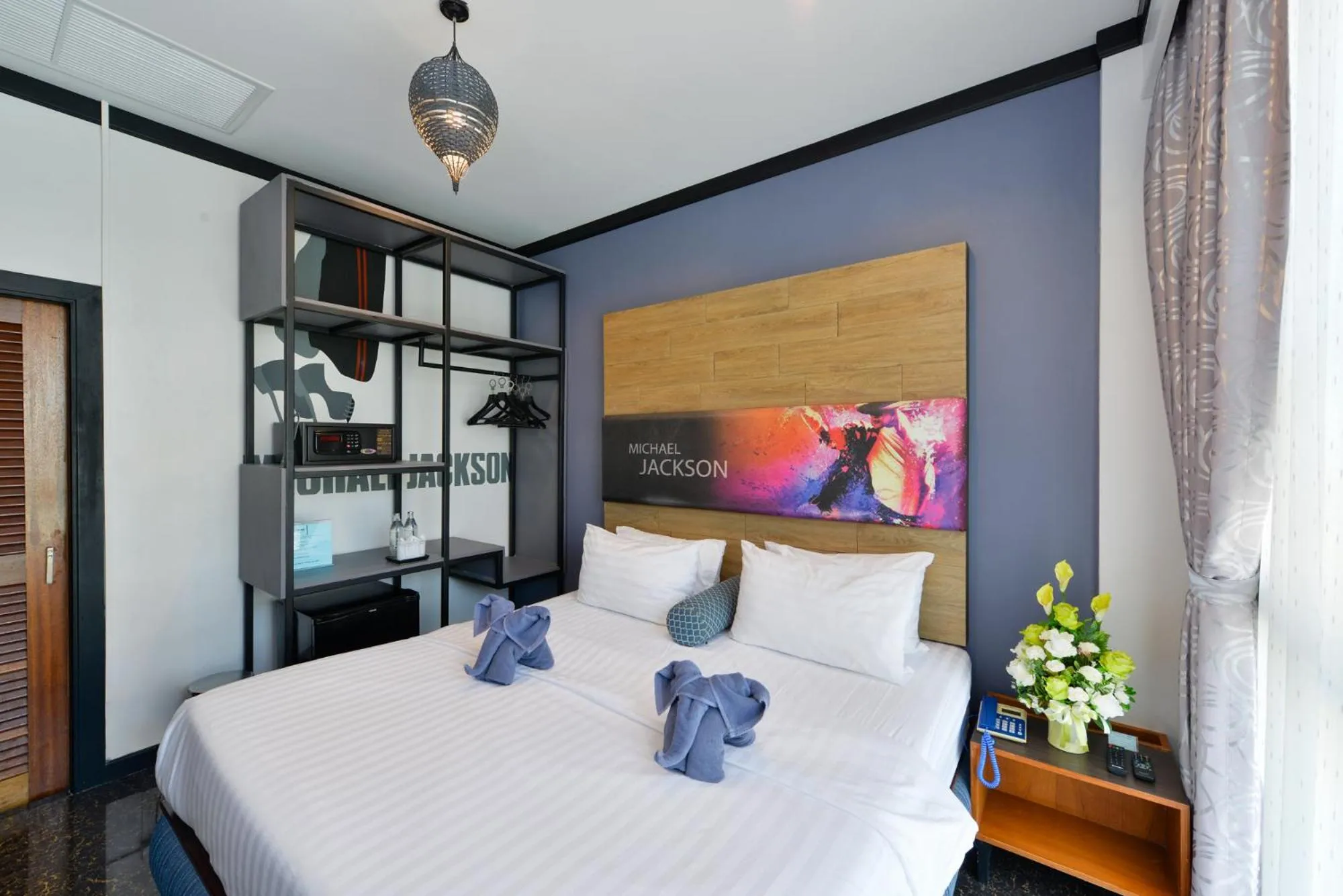 Bed in The River Scene