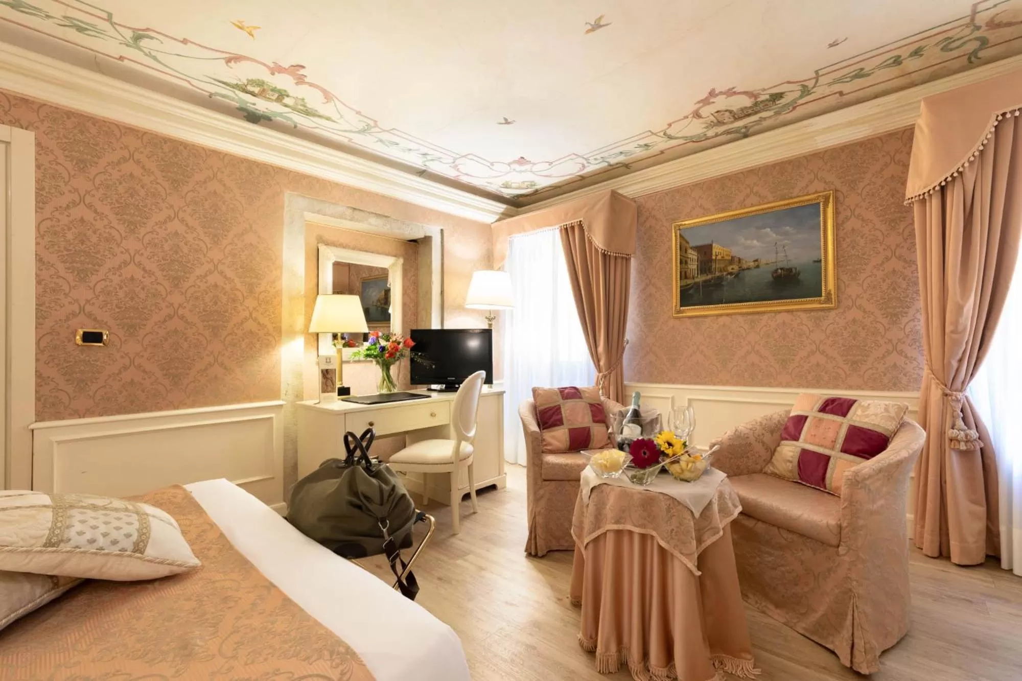 Bed in Duodo Palace Hotel