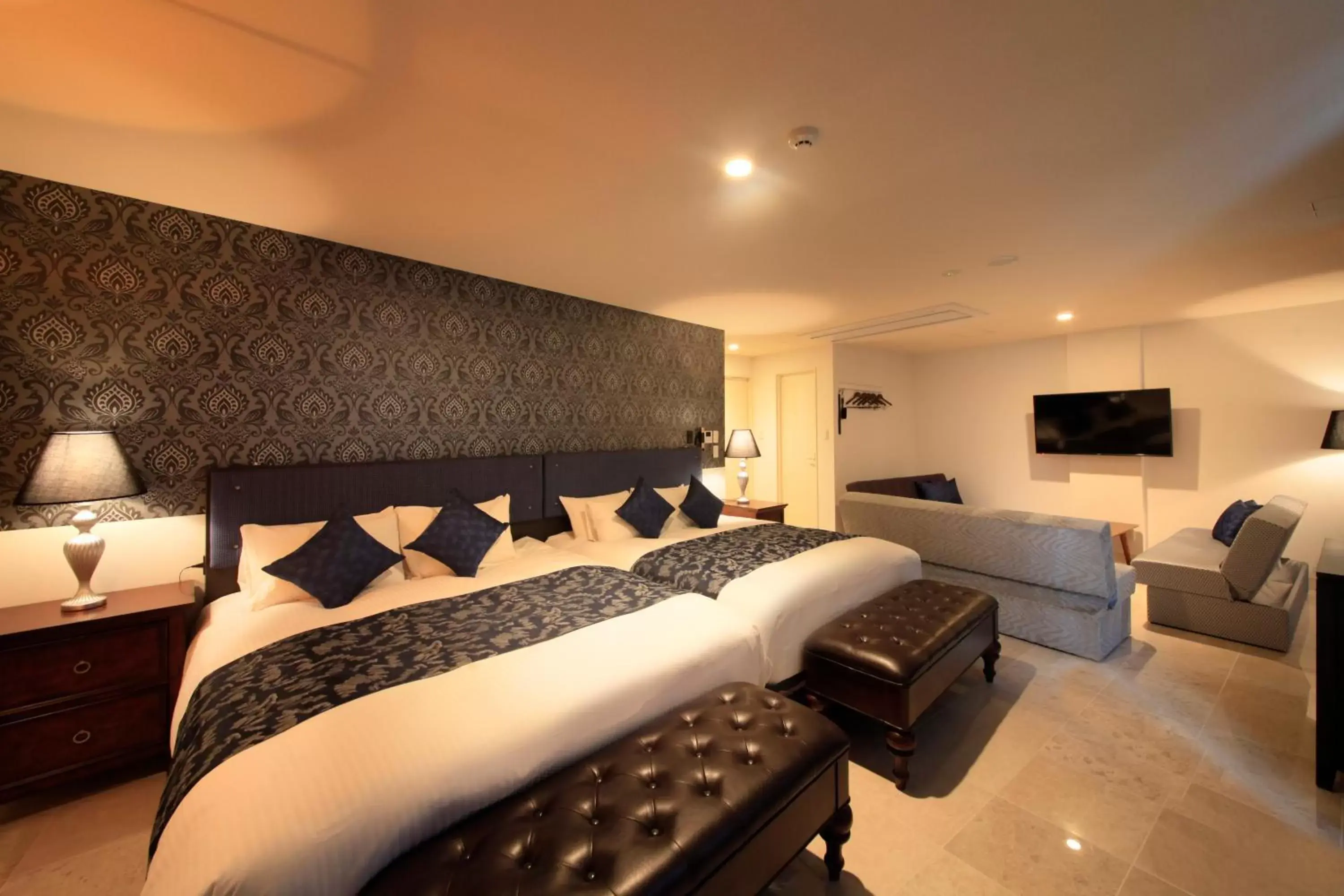 Queen Suite Room - single occupancy - Annex - Non Smoking in Centurion Hotel Ueno Queen Suite Room - single occupancy - Annex - Non Smoking in Centurion Hotel Ueno