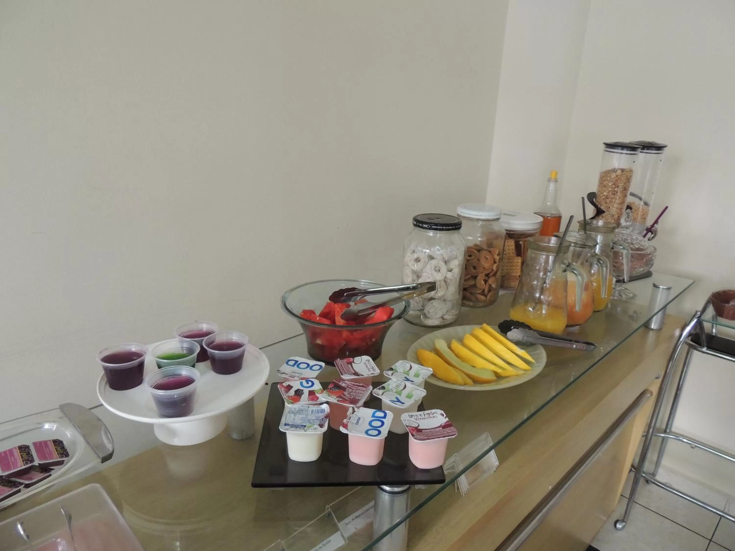 Breakfast in Hotel Cruz Divinópolis - By UP Hotel