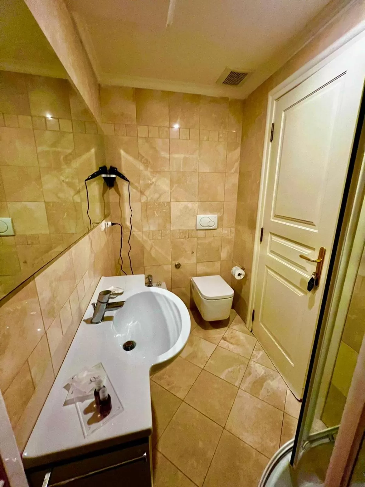 Bathroom in Quirinale luxury suite Roma