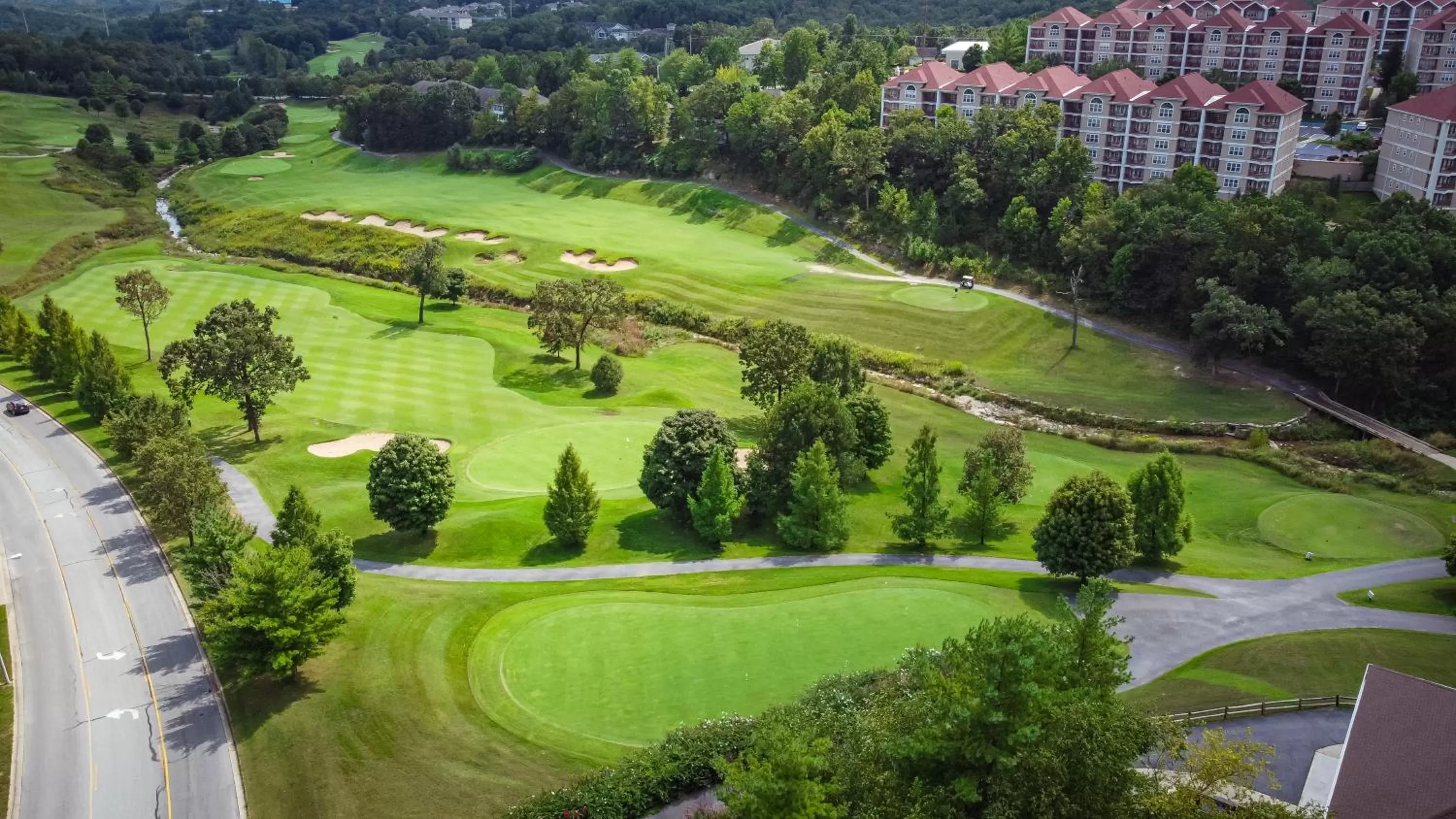 Golfcourse in Thousand Hills Resort Hotel