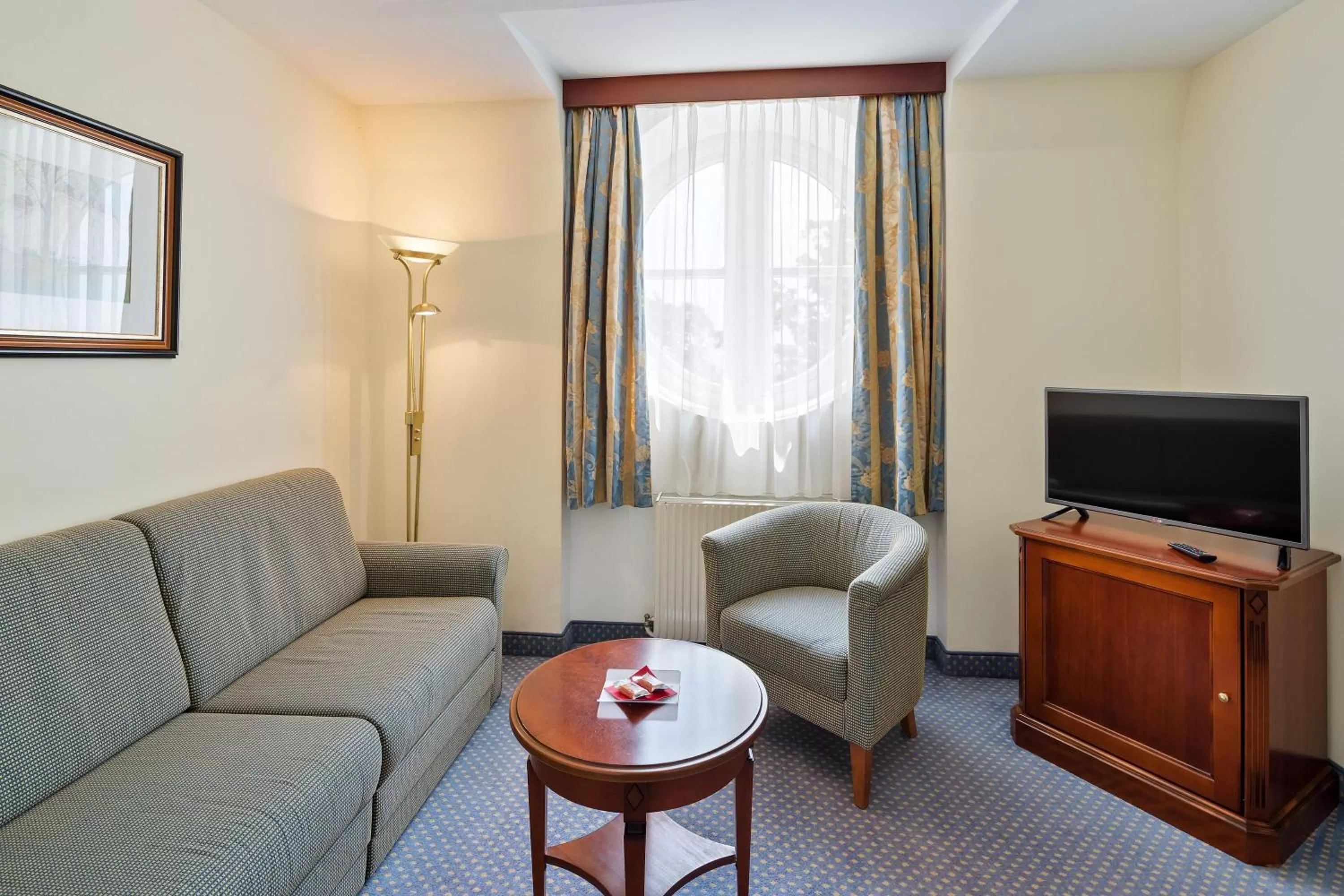 Photo of the whole room in Austria Trend Hotel Schloss Wilhelminenberg Wien