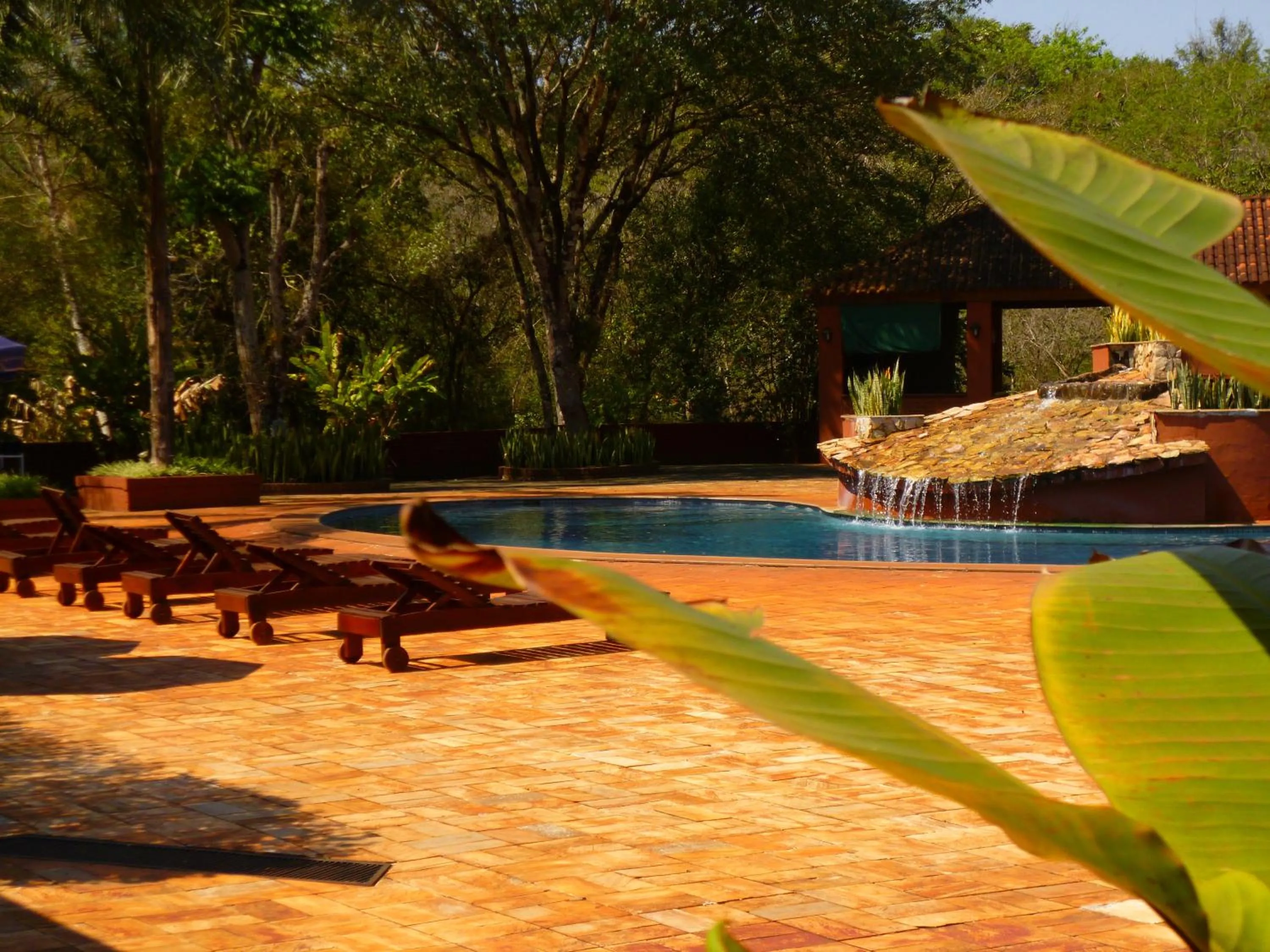 Swimming pool in Marcopolo Suites Iguazu