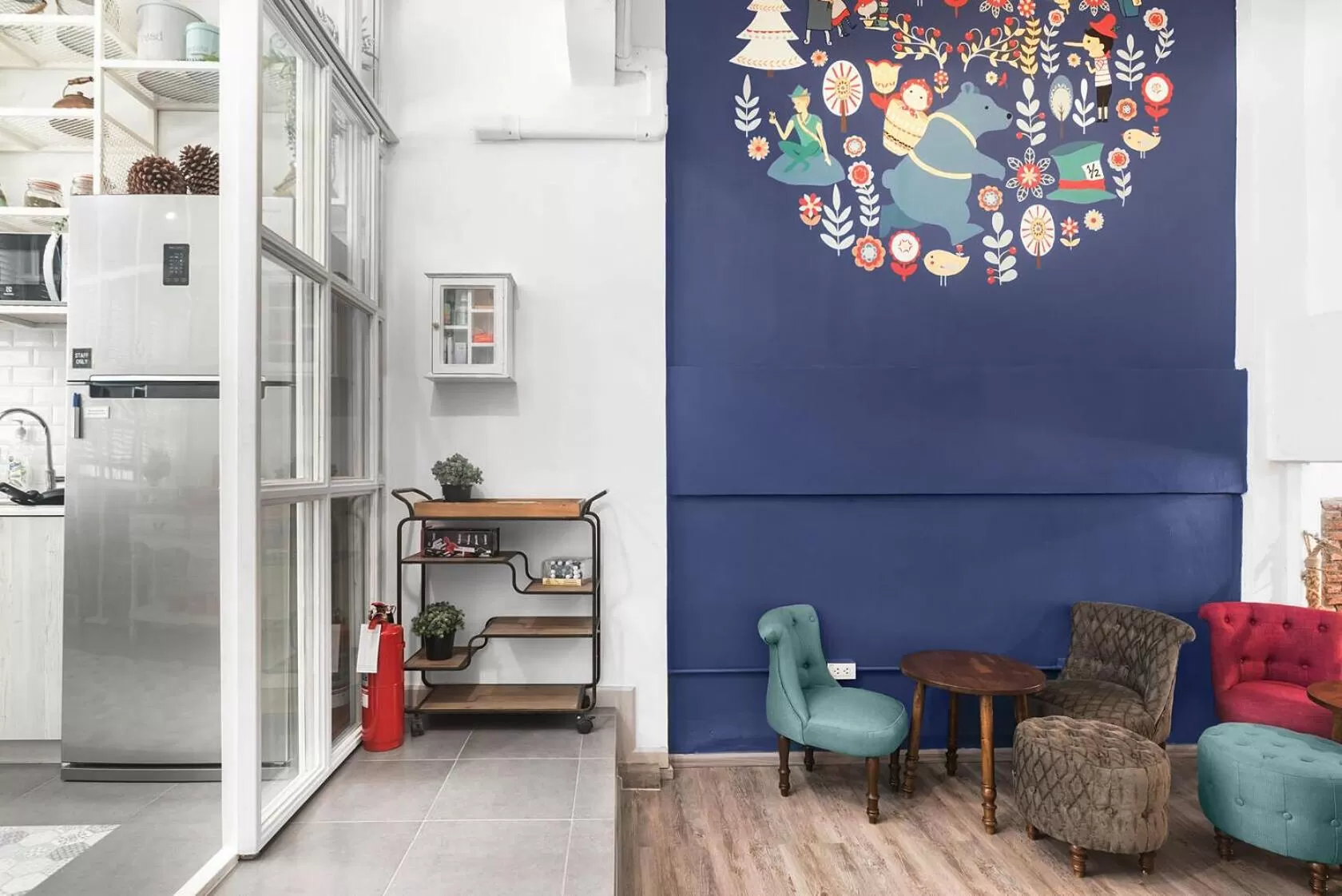 Restaurant/places to eat in Hide and Seek Boutique Hometel