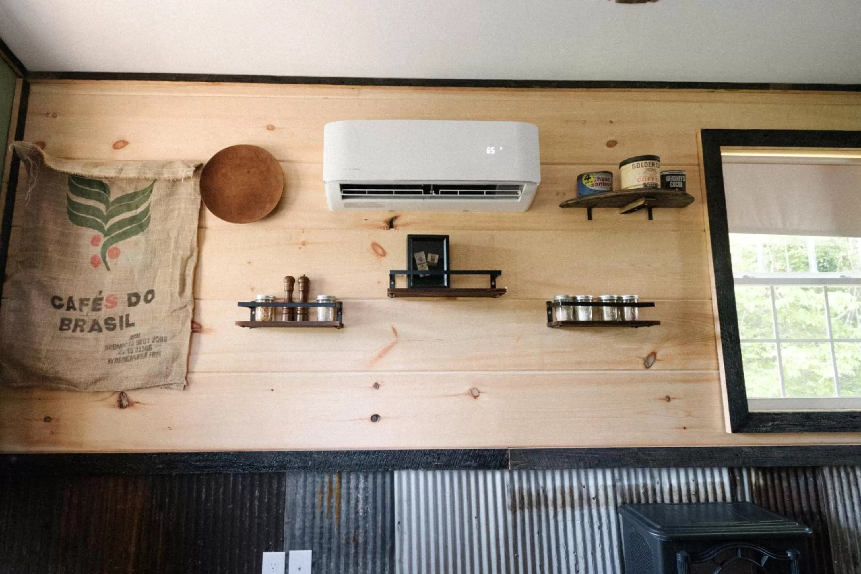 Decorative detail in The Outpost