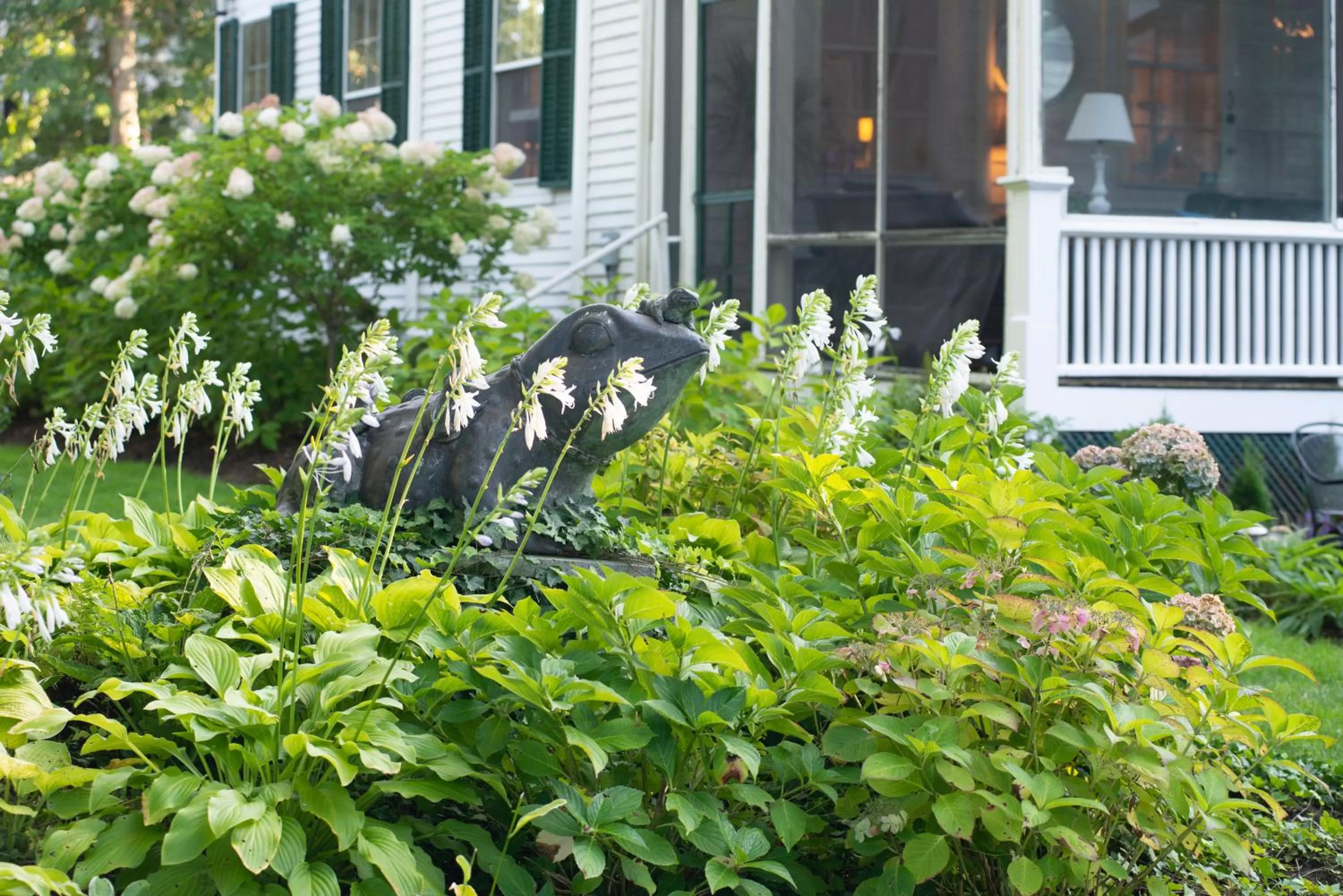 Garden in Village Inn
