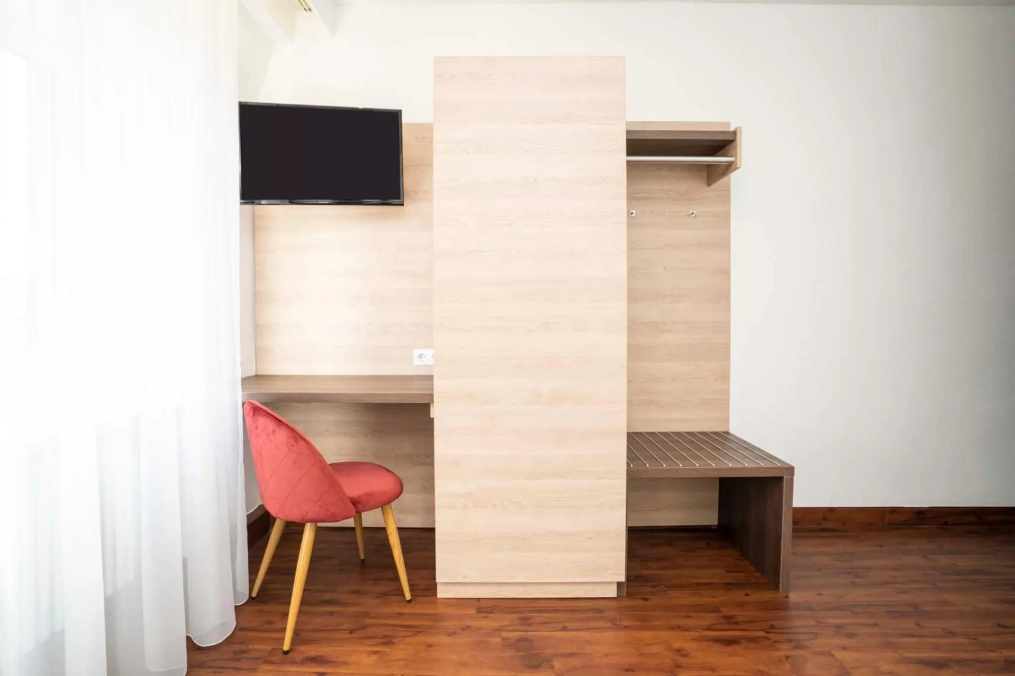 Photo of the whole room in Hotel National