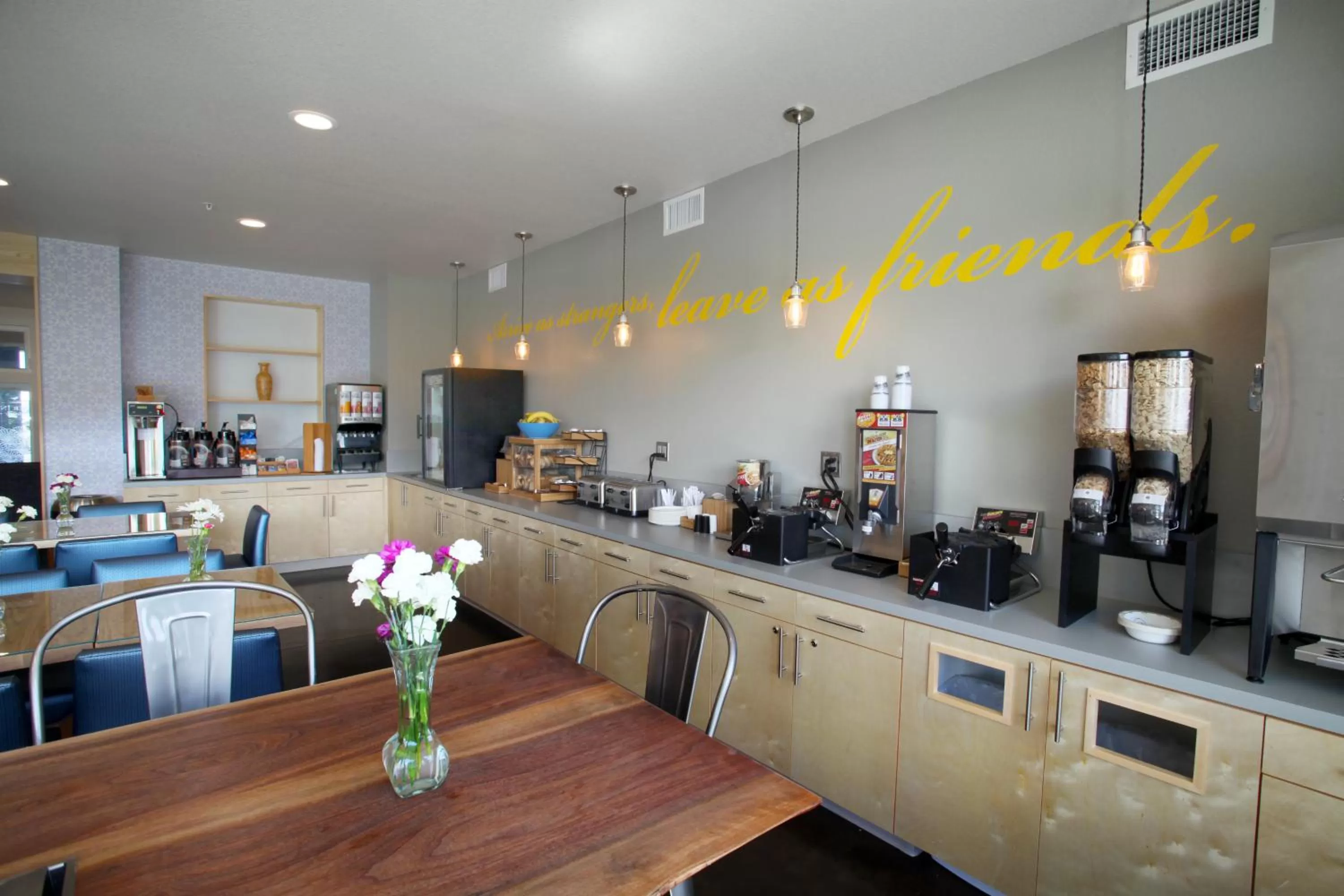 Restaurant/places to eat in River Inn at Seaside