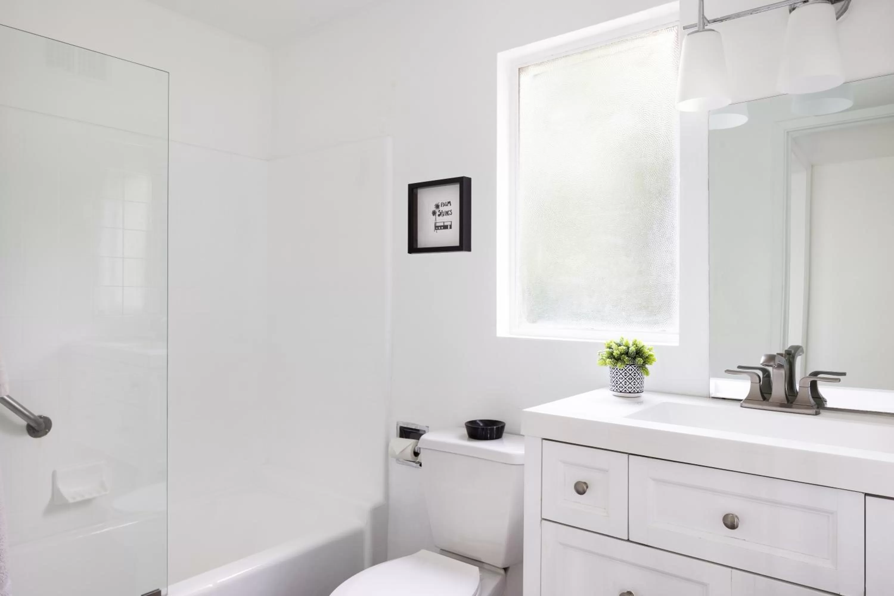 Shower in The Three Fifty Hotel