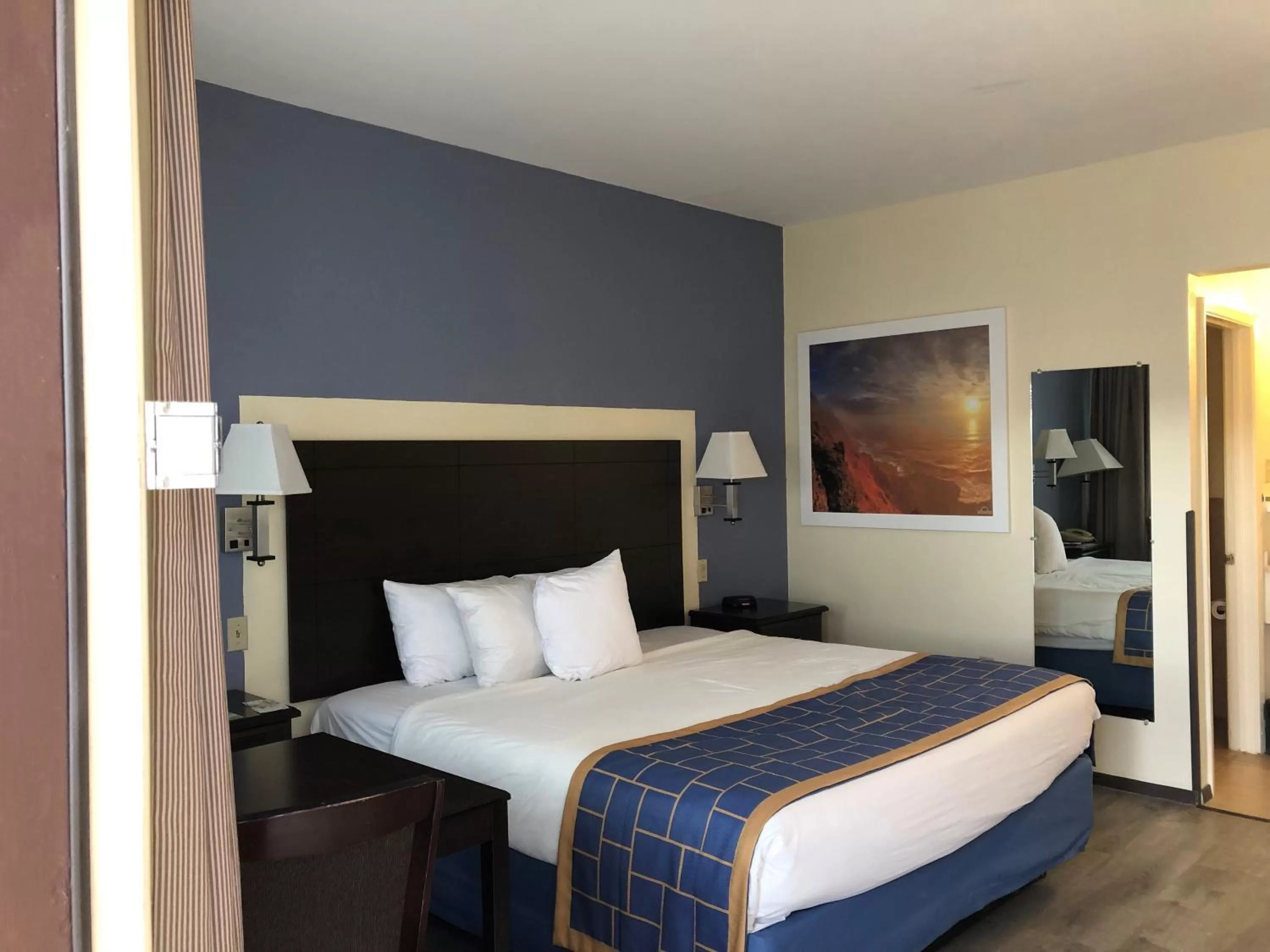 Bed in Days Inn by Wyndham Grants