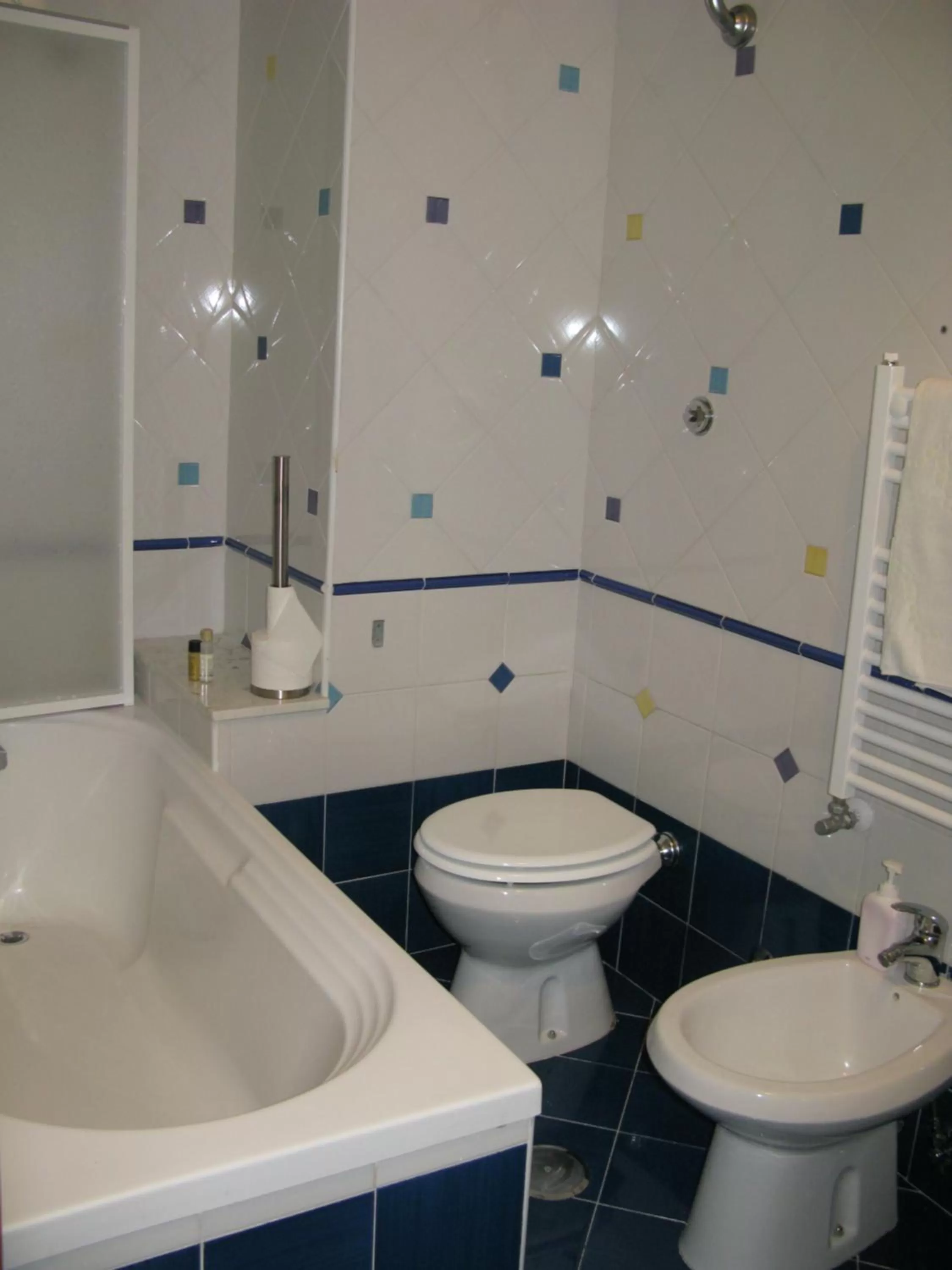 Shower, Bathroom in B&B Eracle