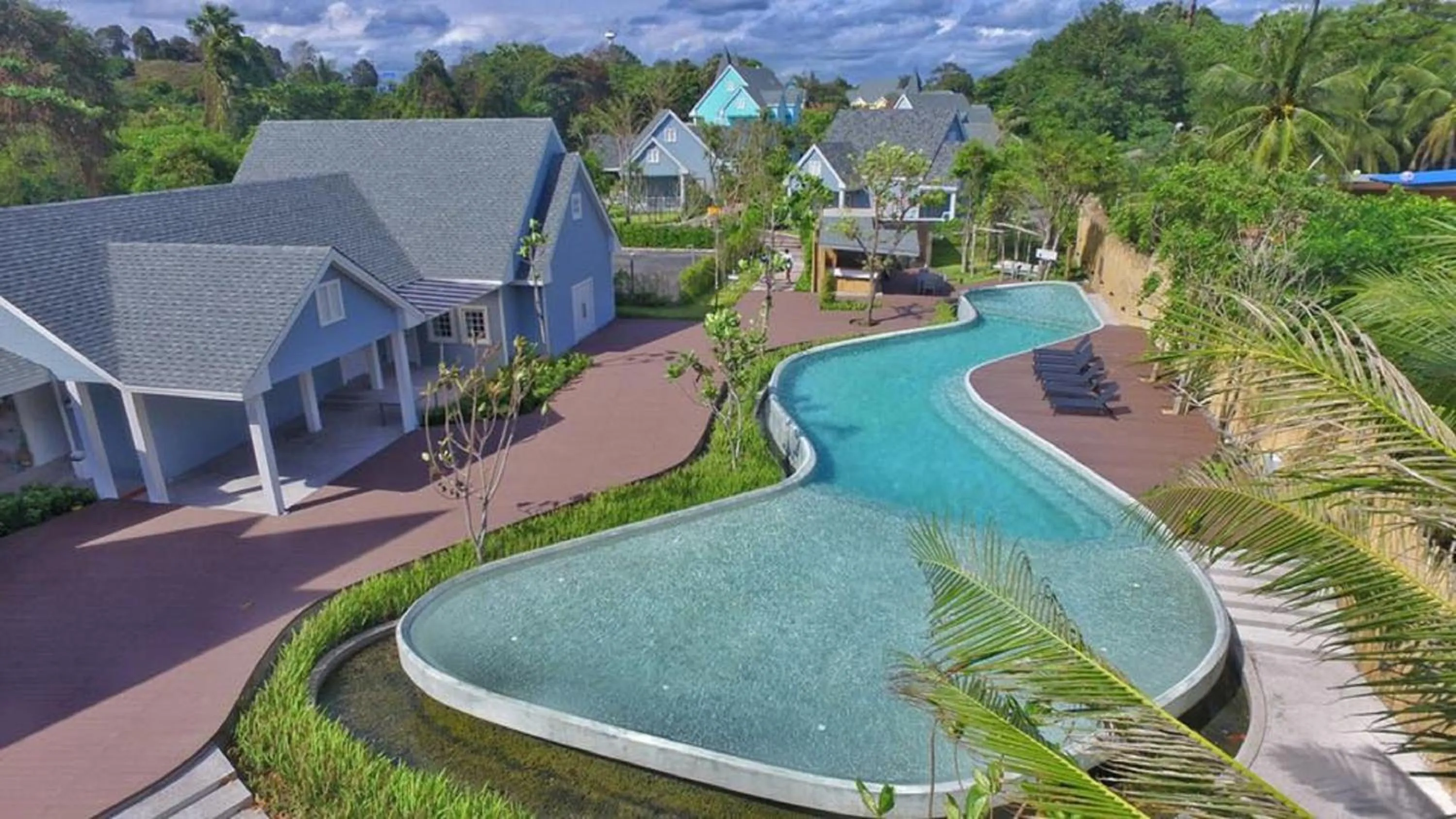 Property building in Peggy's Cove Resort