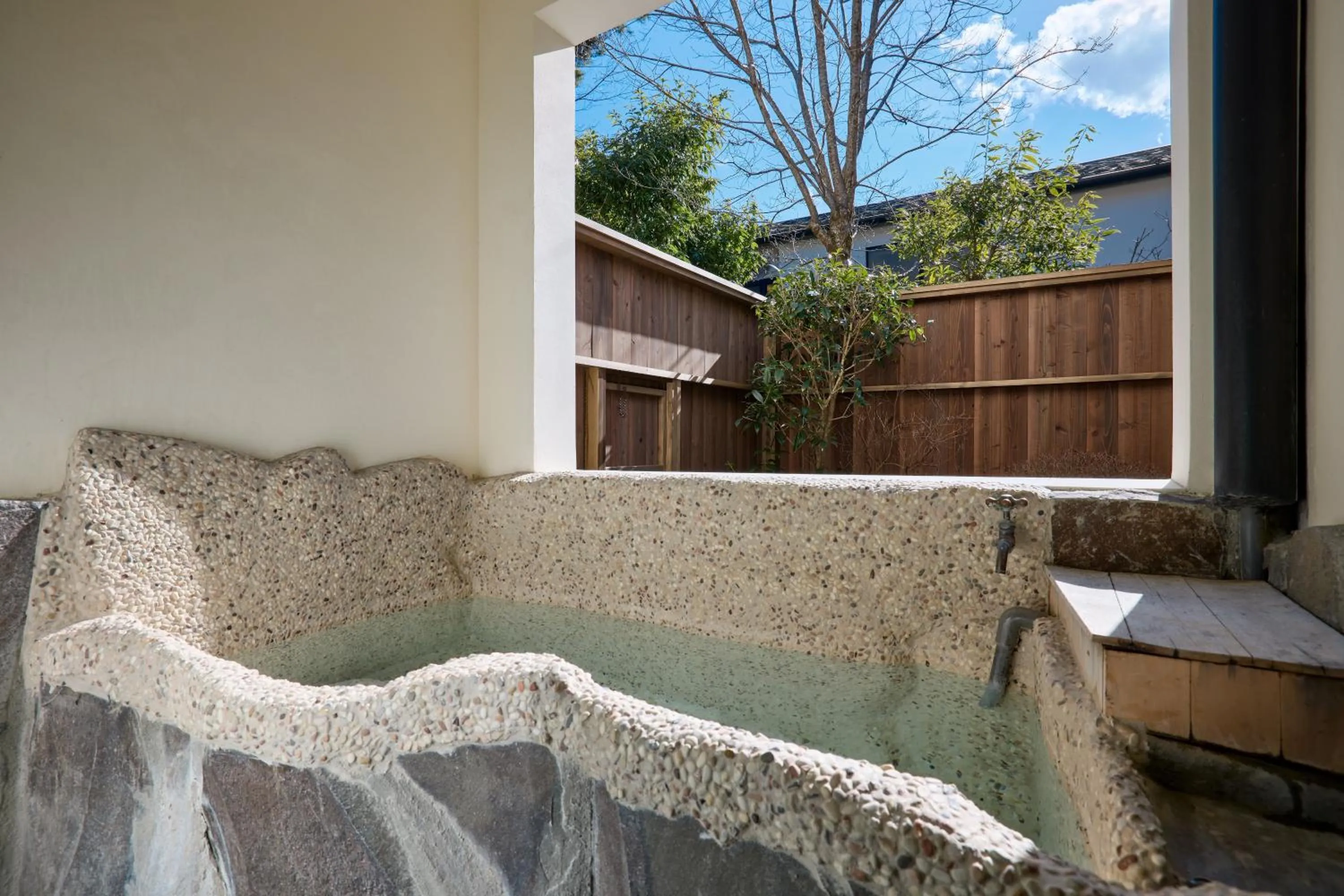 Open Air Bath in Sengokuhara Shinanoki Ichinoyu