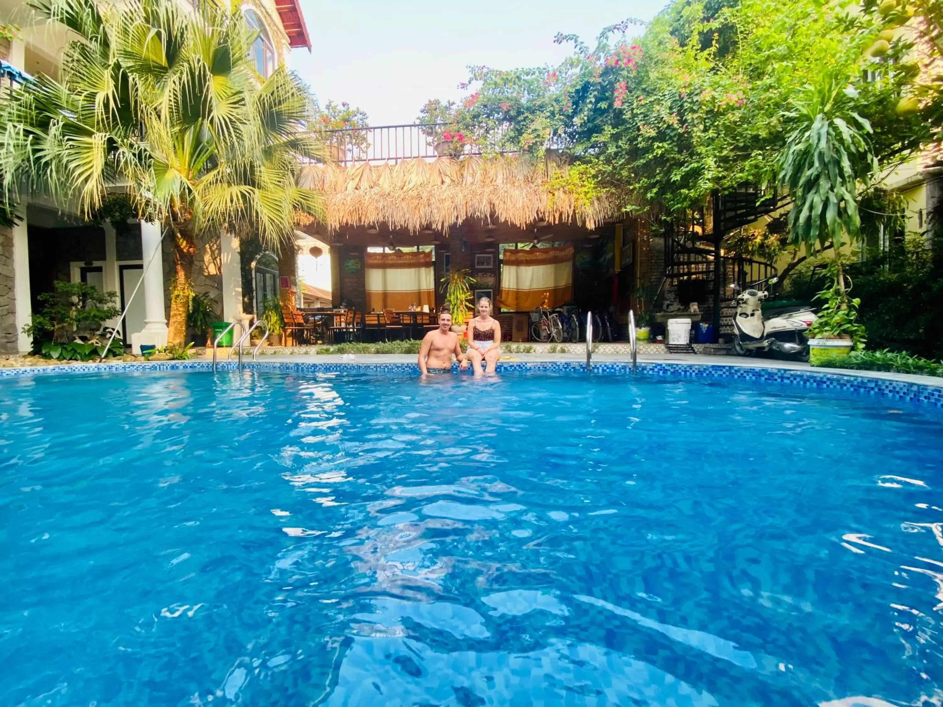 People in Tam Coc Full House Homestay