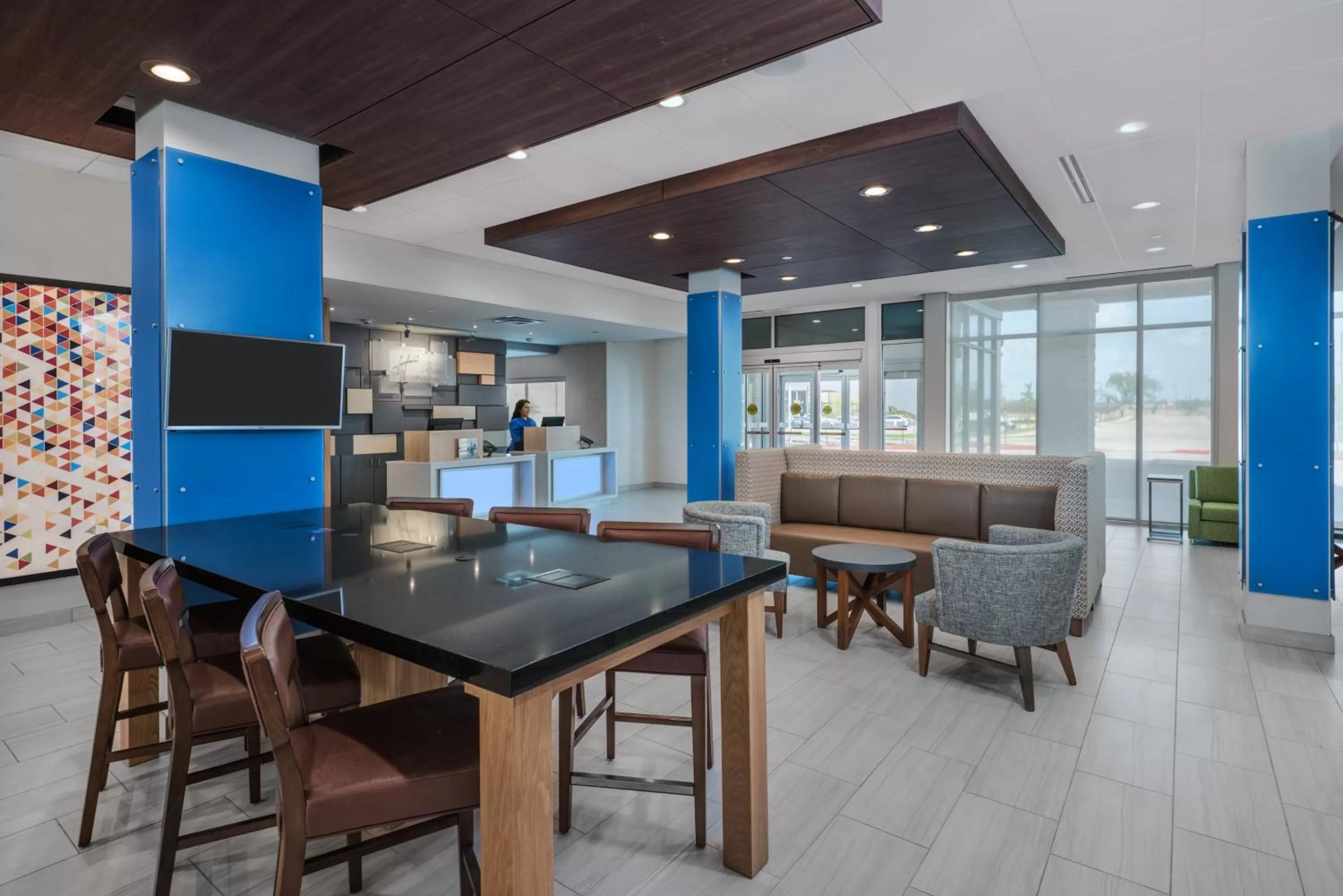 Property building in Holiday Inn Express & Suites Bryan - College Station by IHG