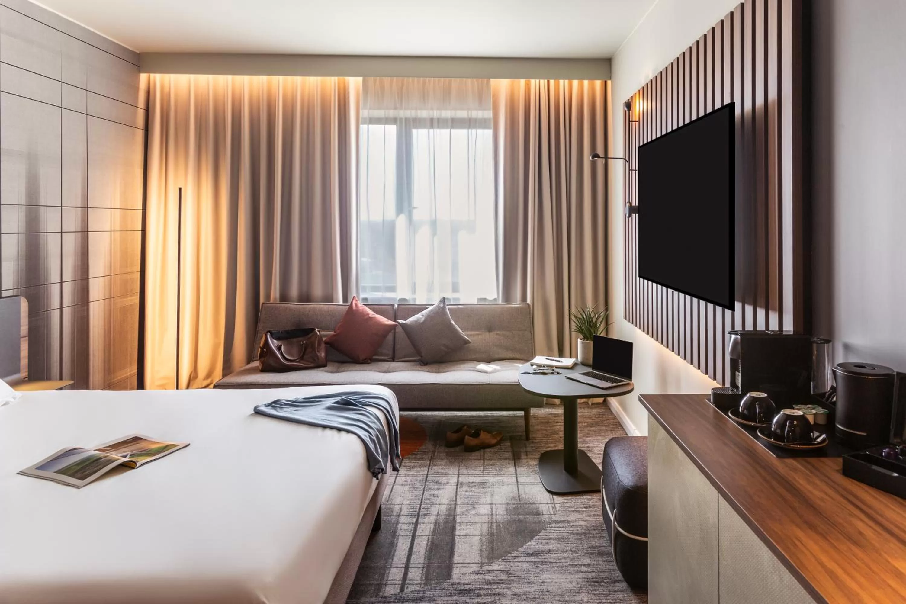 Bedroom, Bed in Novotel Cambridge North