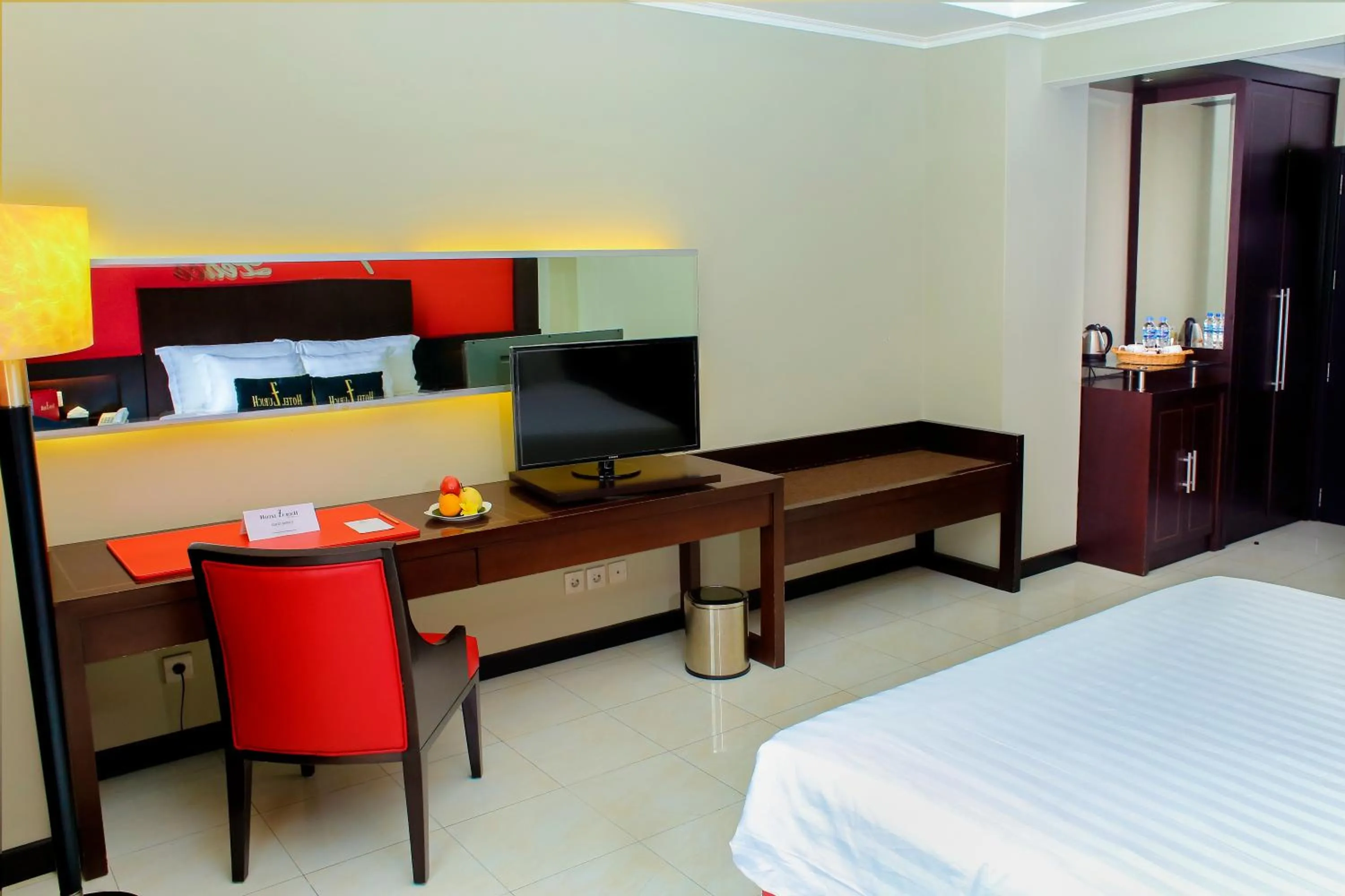 City view, Bed in Zurich Hotel Balikpapan