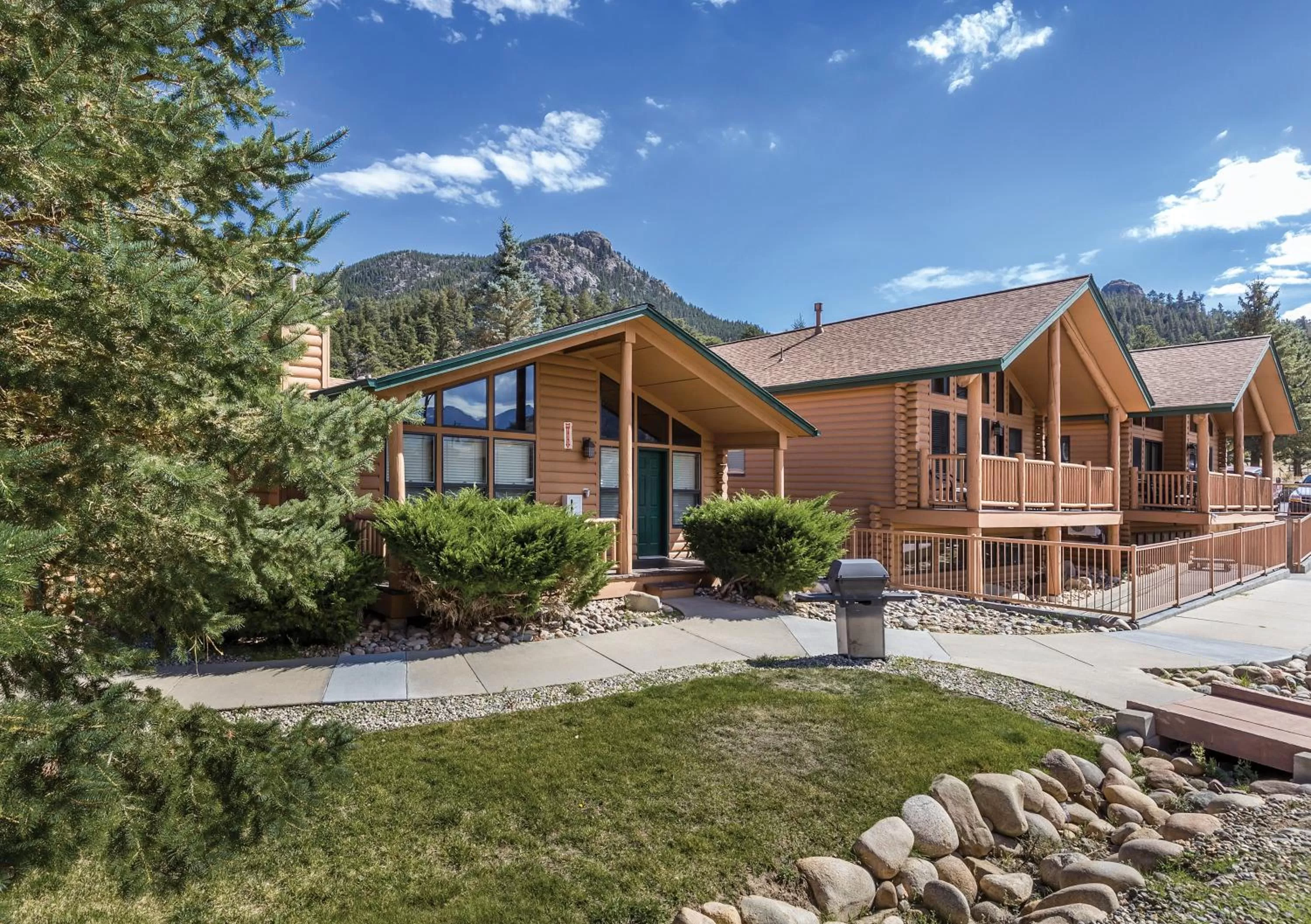 Property building in WorldMark Estes Park