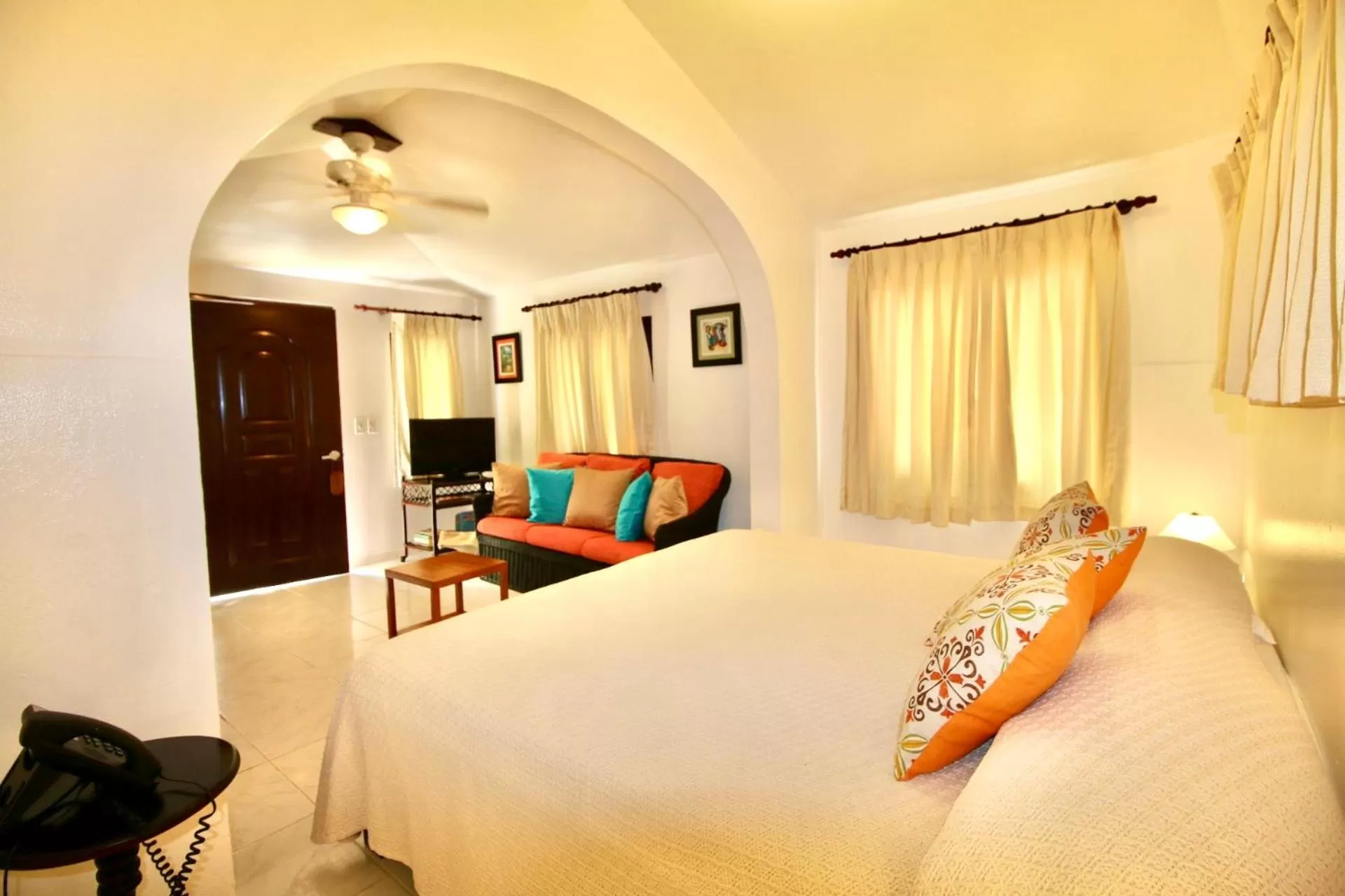 Photo of the whole room, Bed in Cabarete Palm Beach Condos