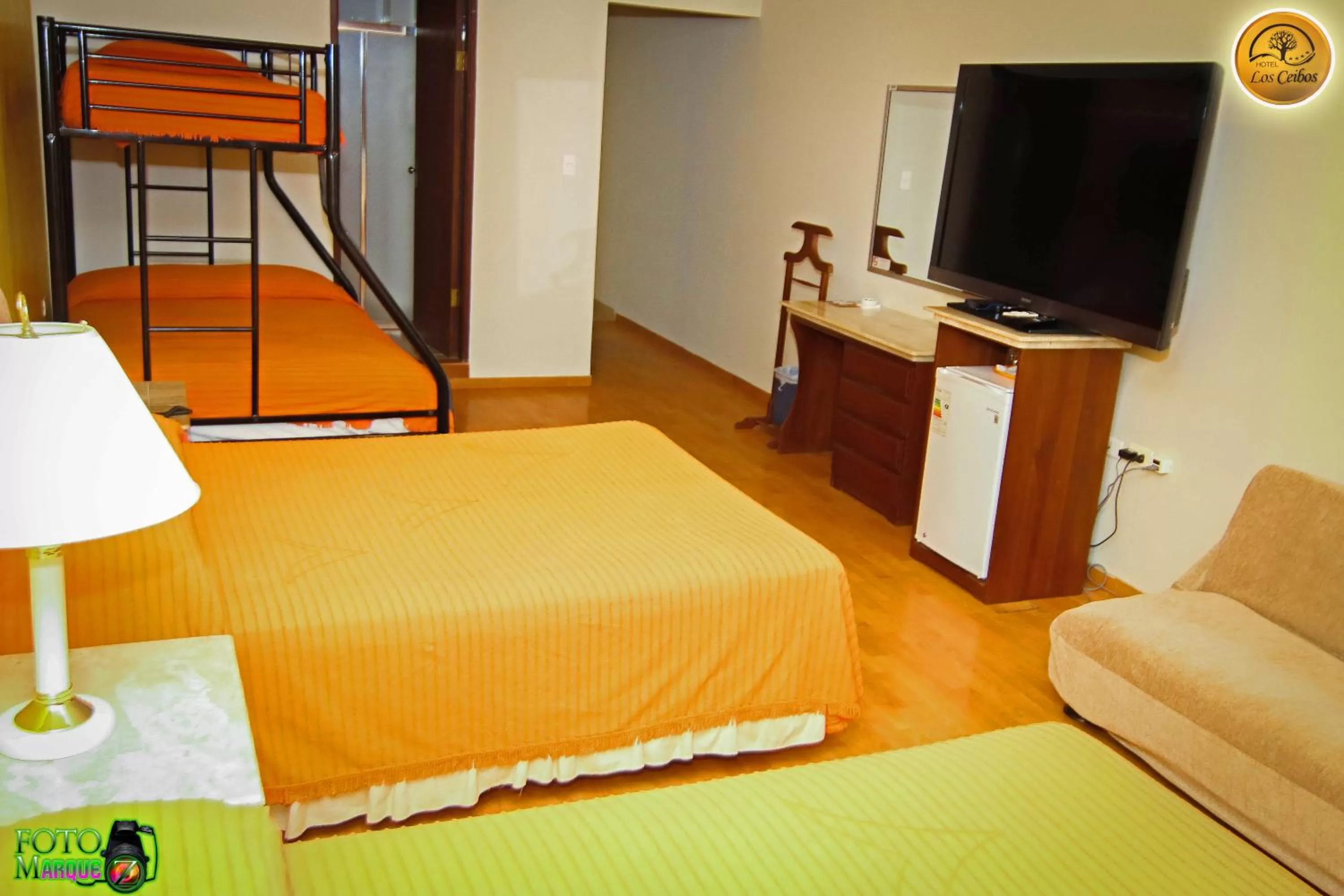 TV and multimedia in Hotel Los Ceibos