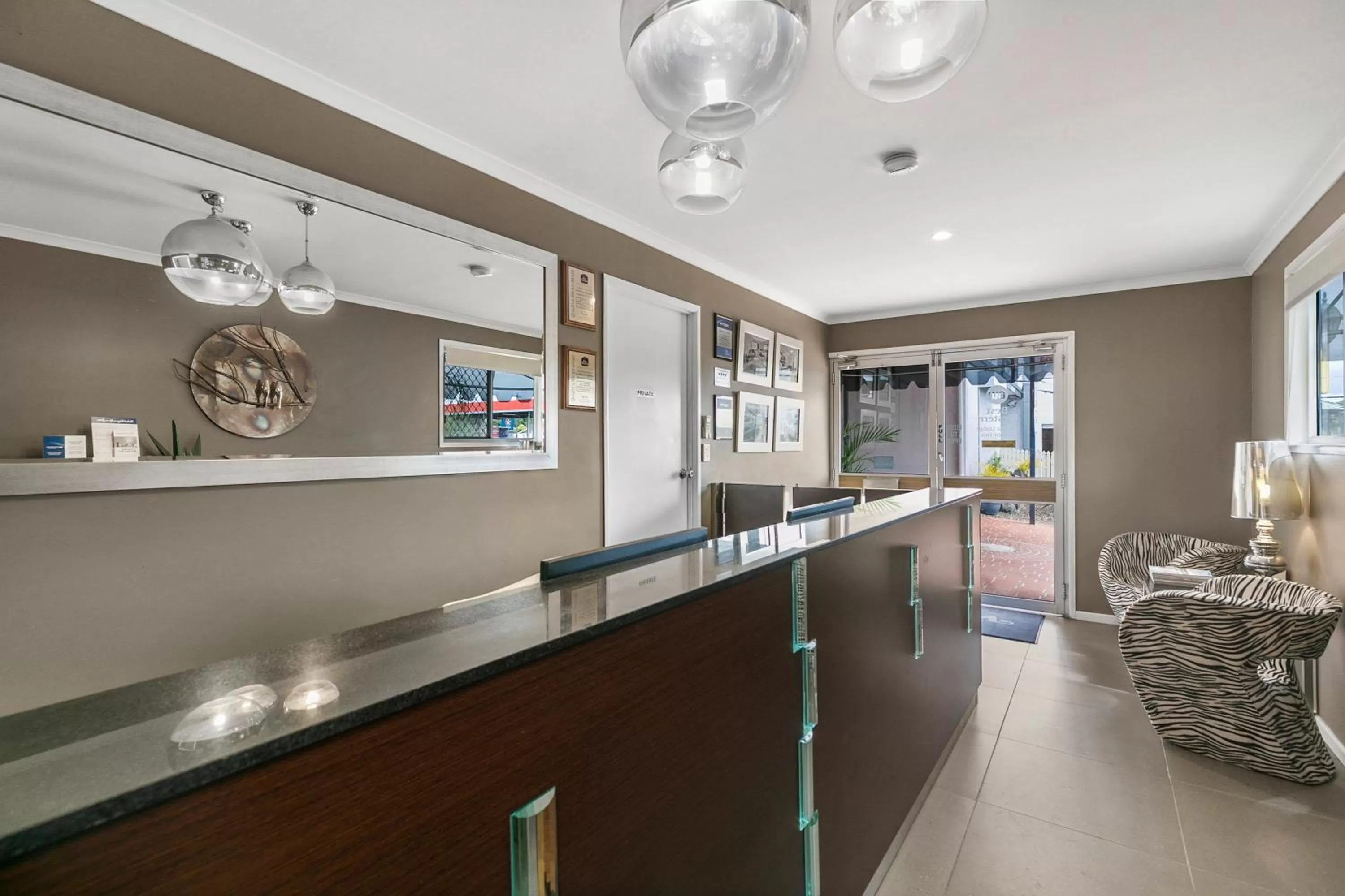 Lobby or reception in Best Western Kimba Lodge