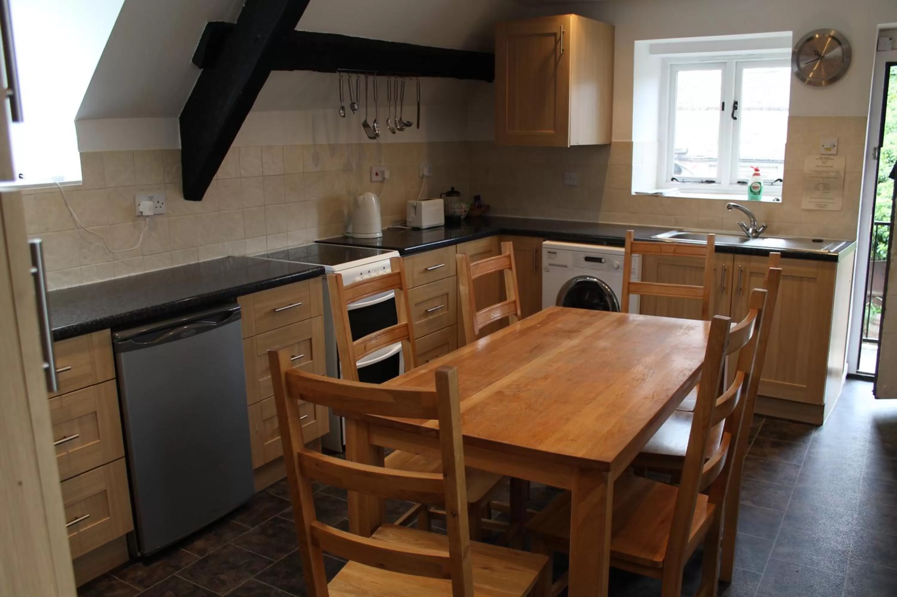 Kitchen or kitchenette in Old Court Hotel & Apartments