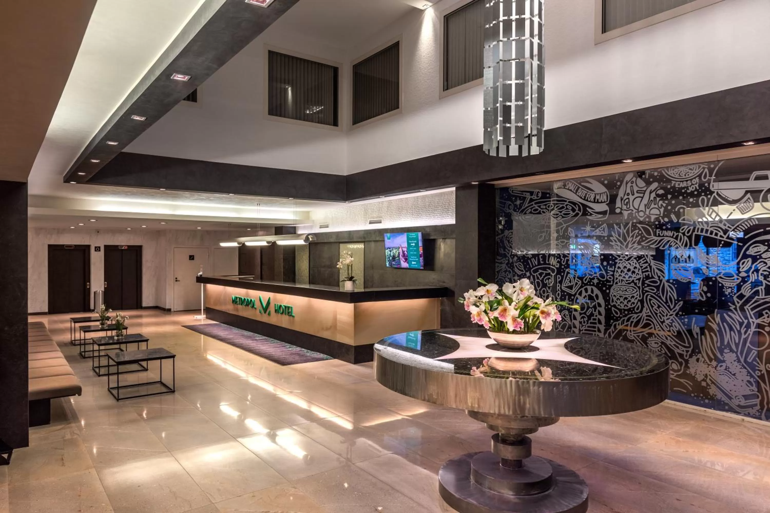 Lobby or reception in Metropol Hotel