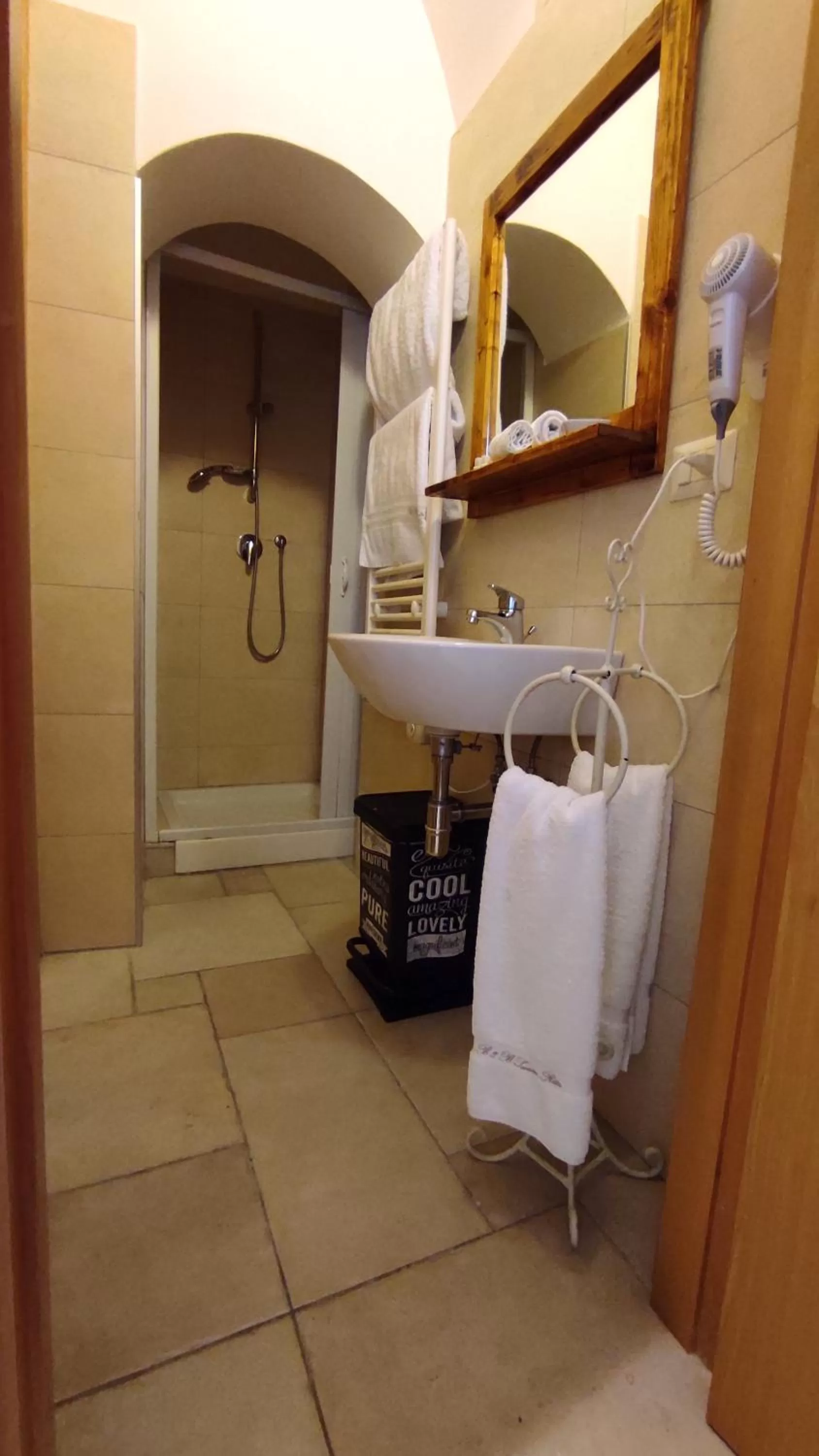 Bathroom in ''B&B Santa Rita Corato fitta camere''