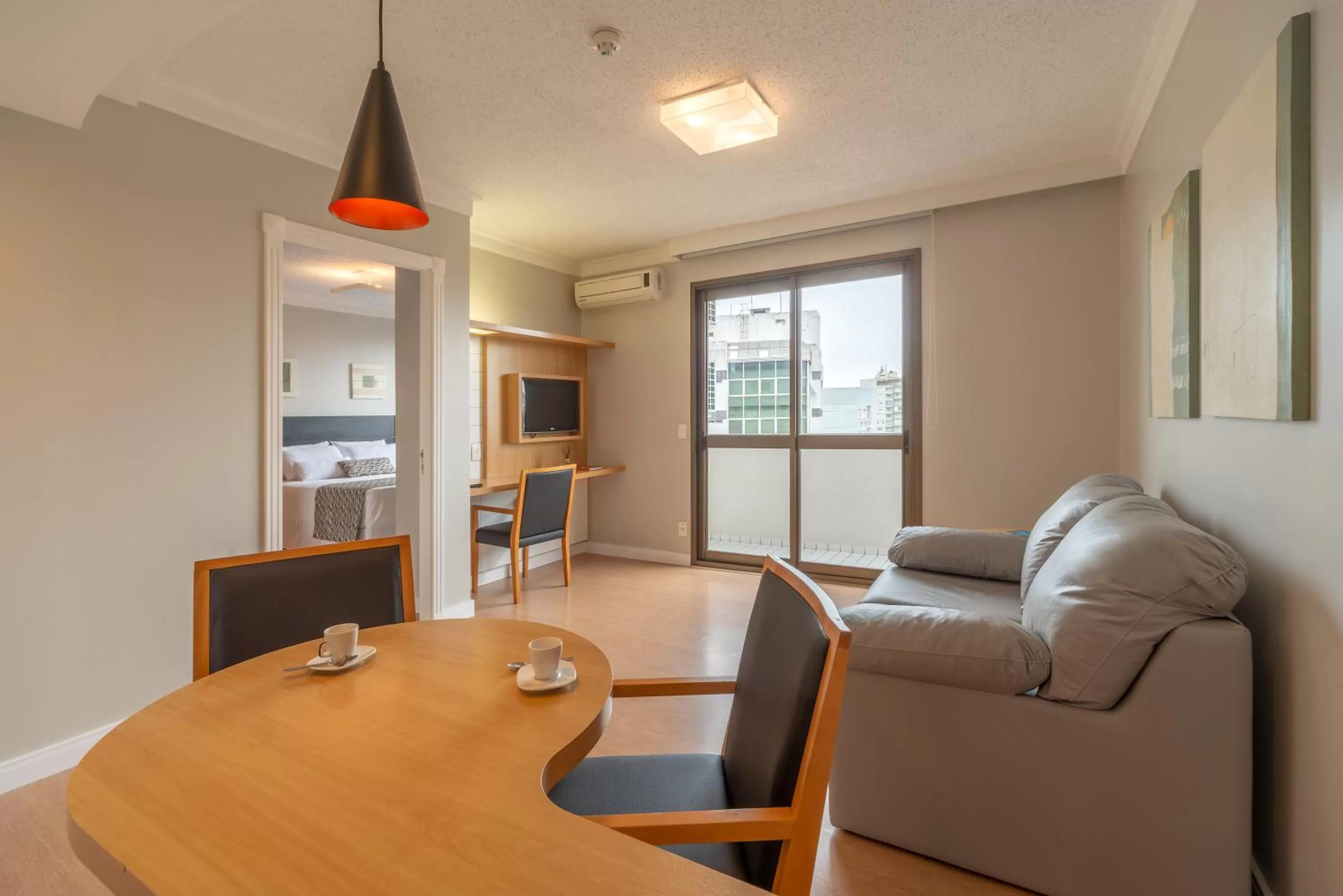 Living room in Manhattan Porto Alegre by Mercure - 5 minutos do Hospital Moinhos de Vento