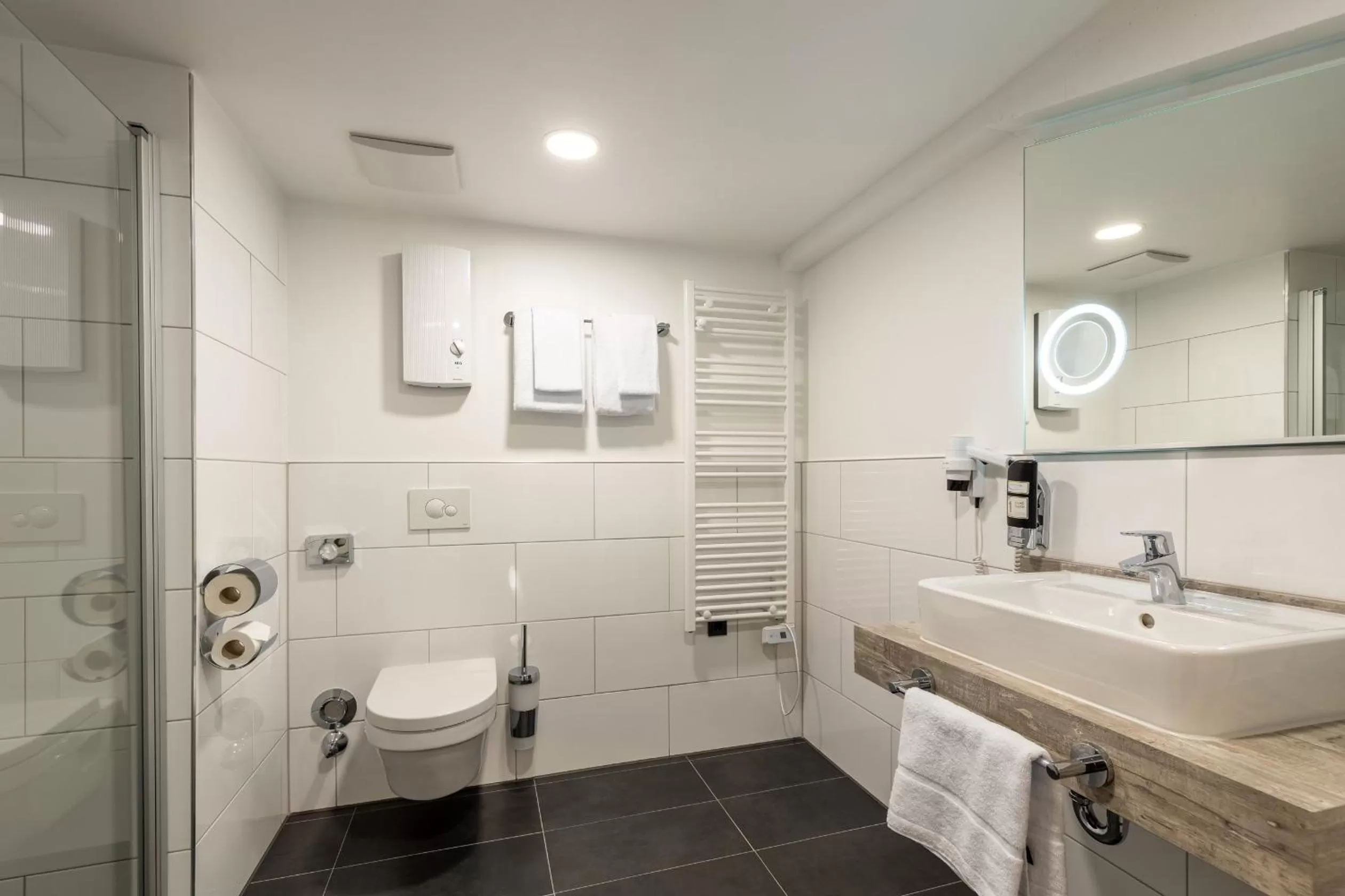 Toilet in Trip Inn Hotel & Suites Essen