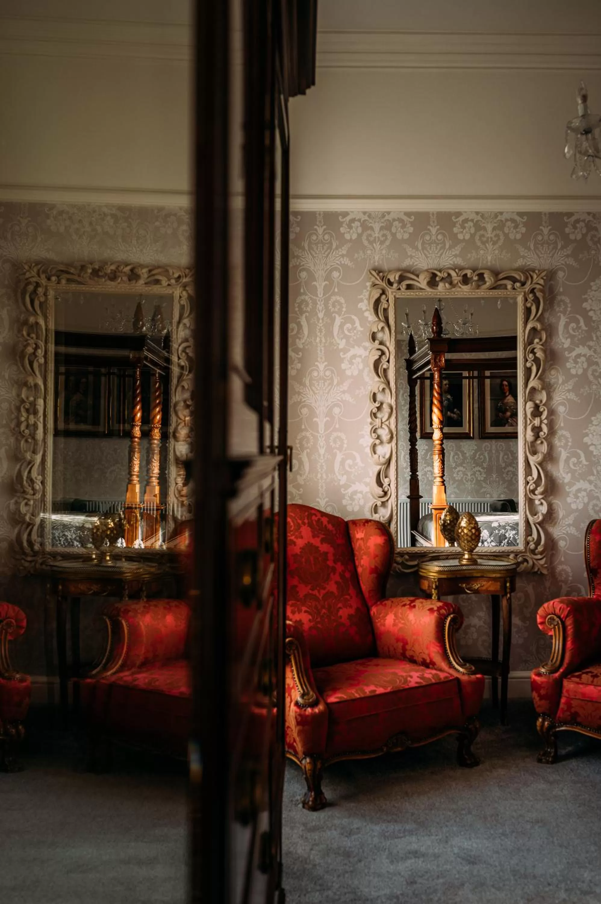 Seating area in The Queens Hotel