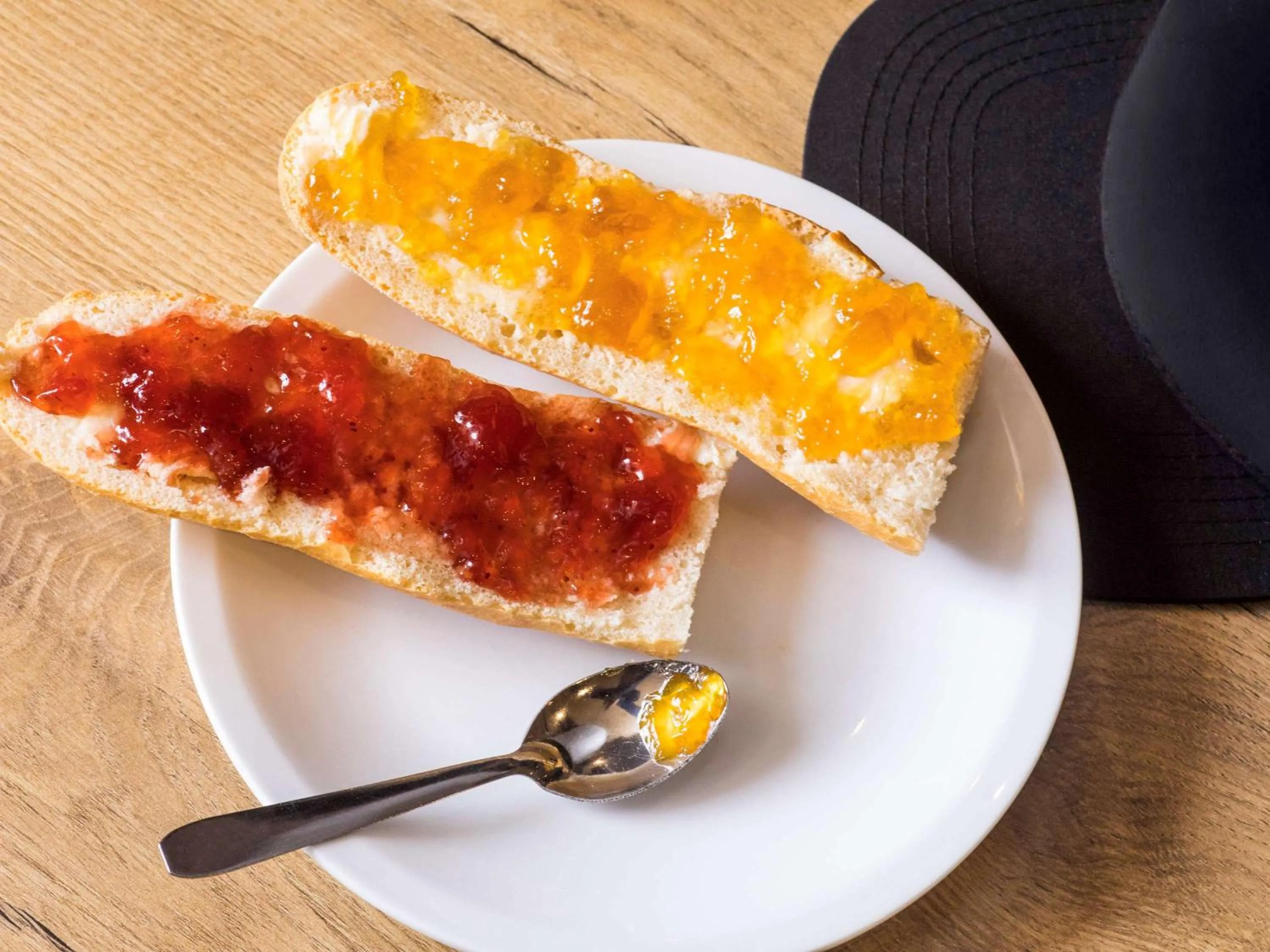 Restaurant/places to eat in ibis budget Saint Quentin Yvelines - Vélodrome