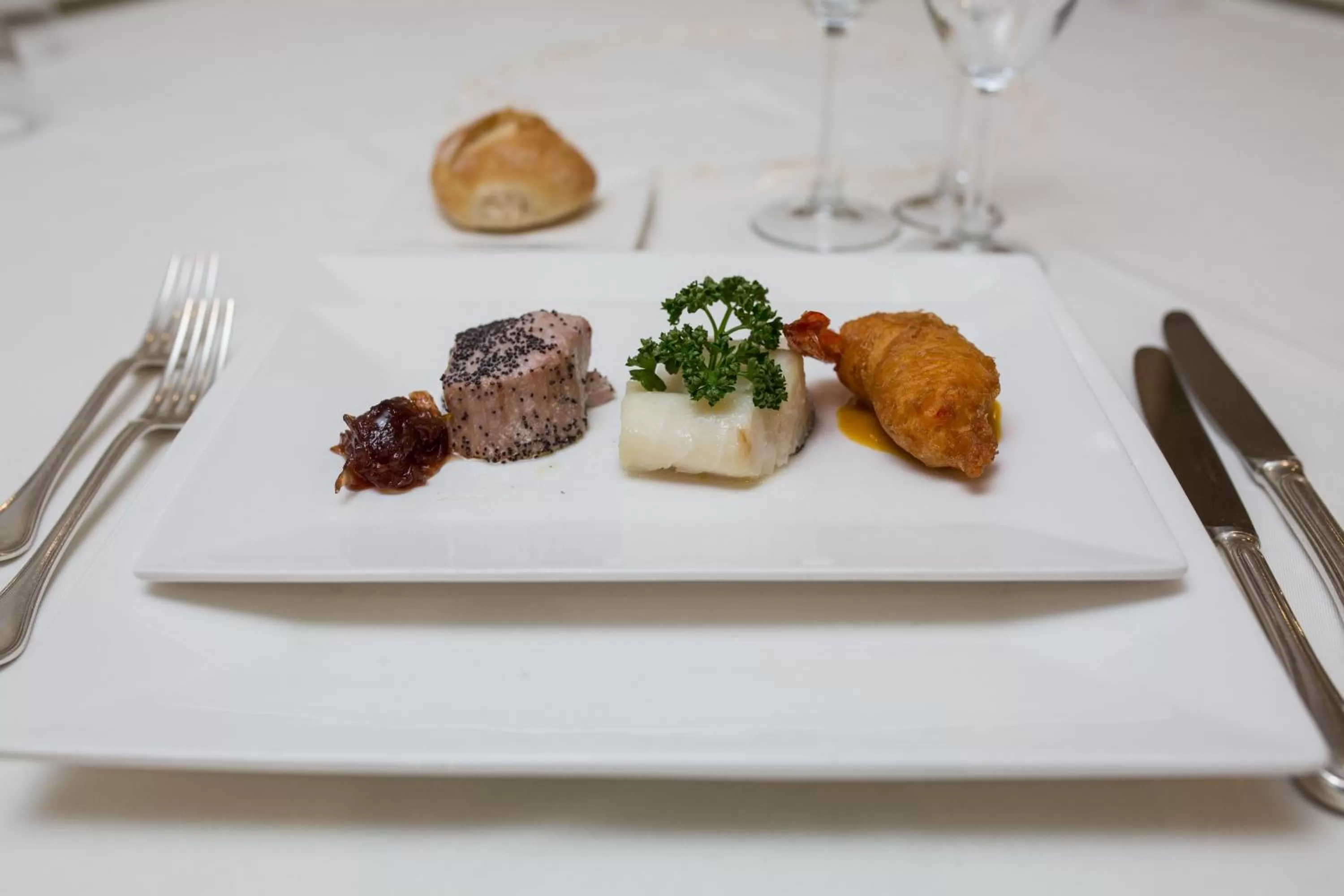 Restaurant/places to eat in Hotel Holiday