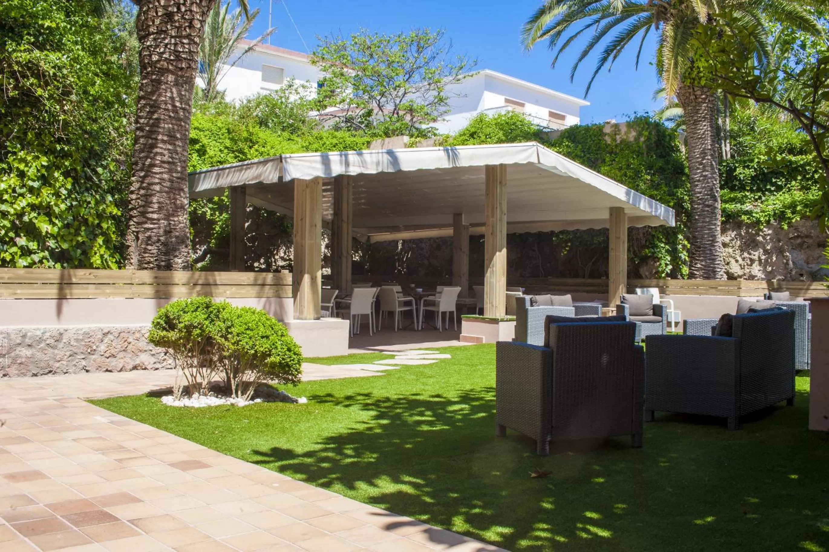 Day in Apartamentos Royal Life