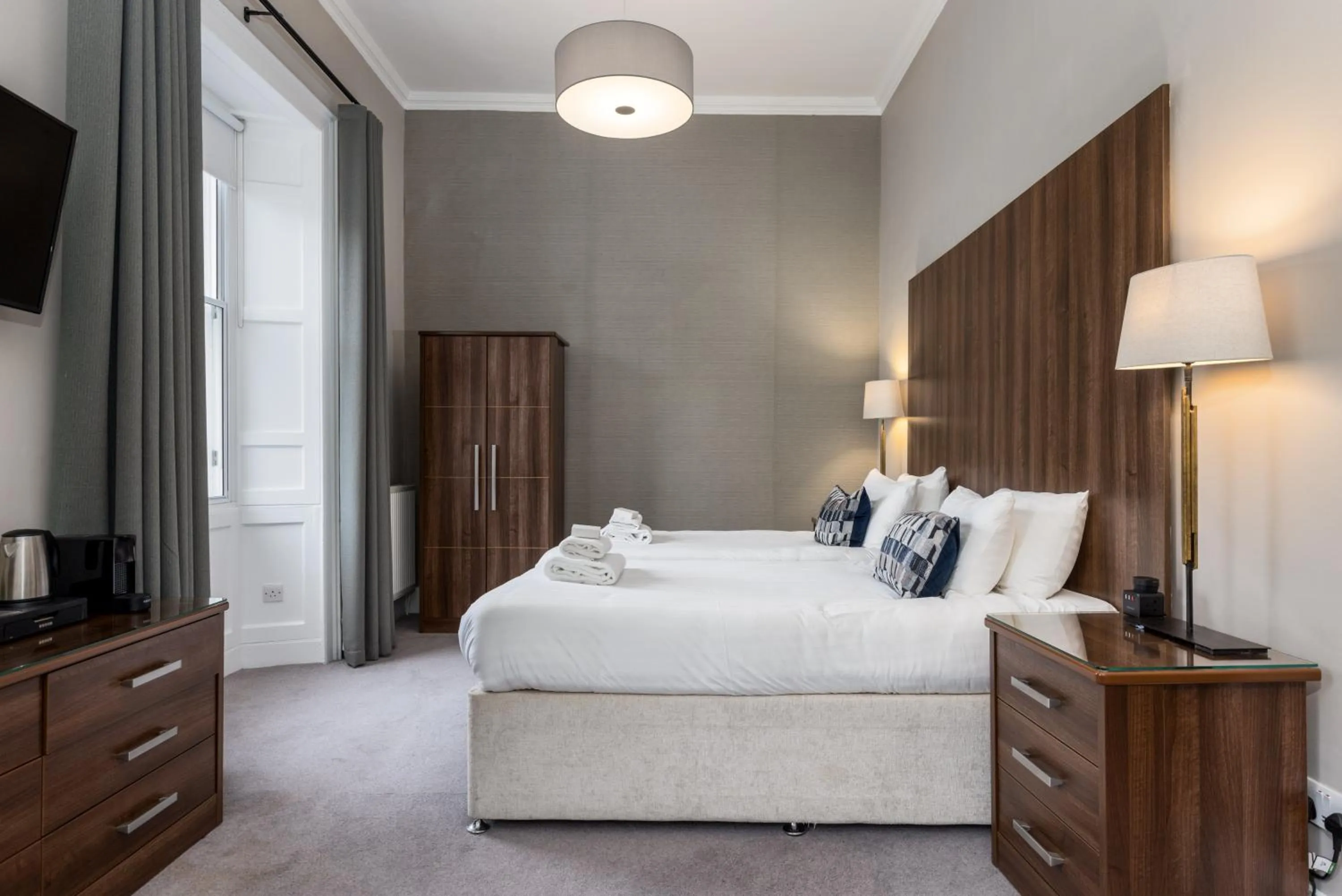 Bed in 28 York Place Hotel