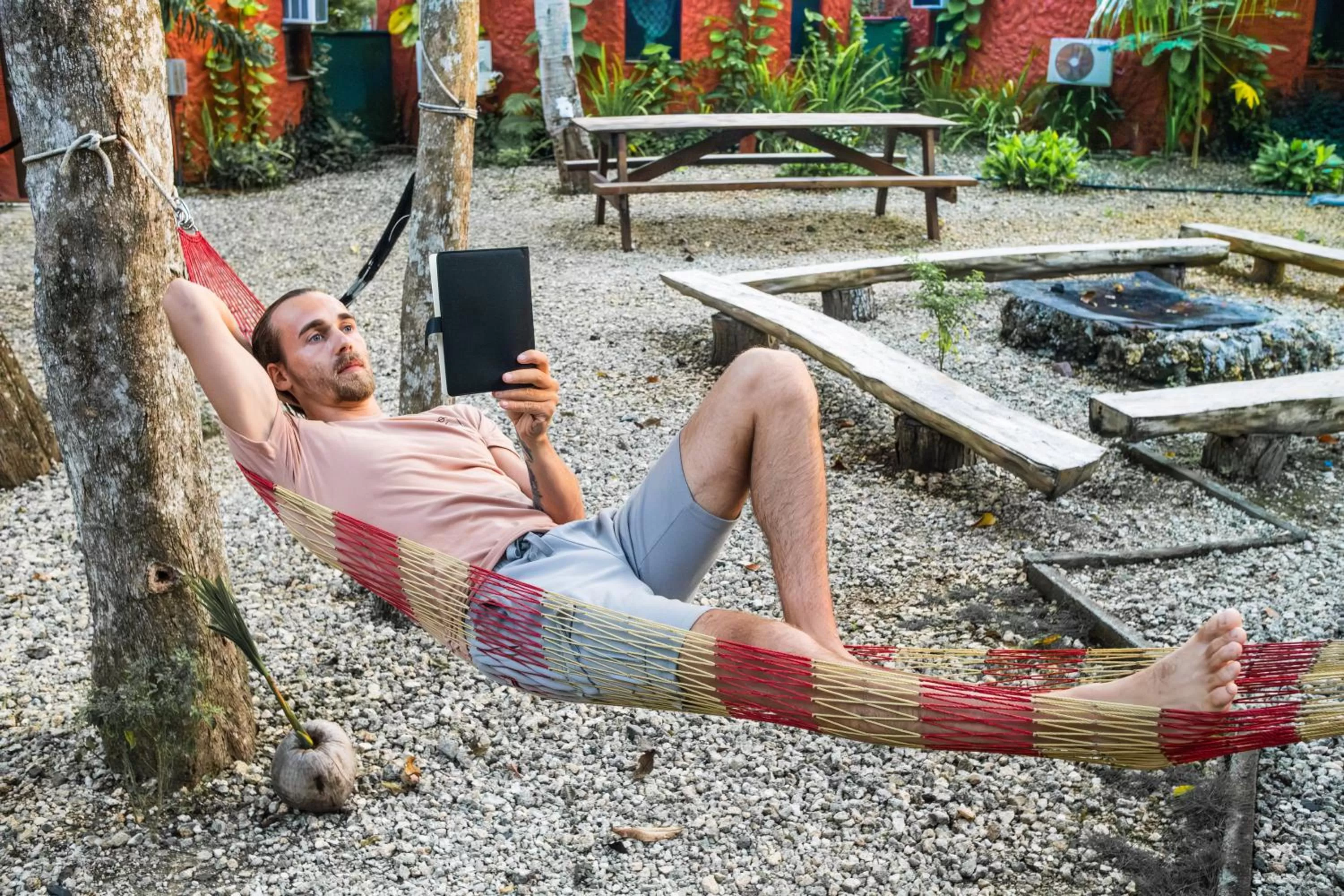 Panglao Chocolate Hills Hostel