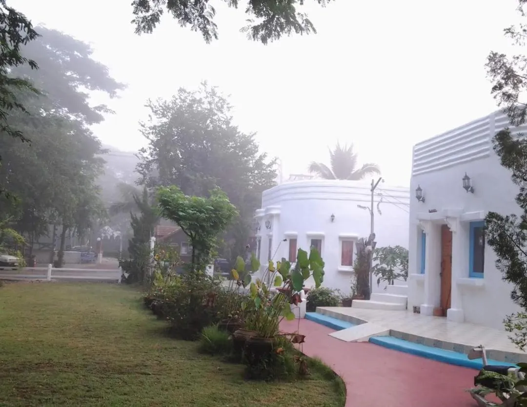 Scenic Riverside Resort