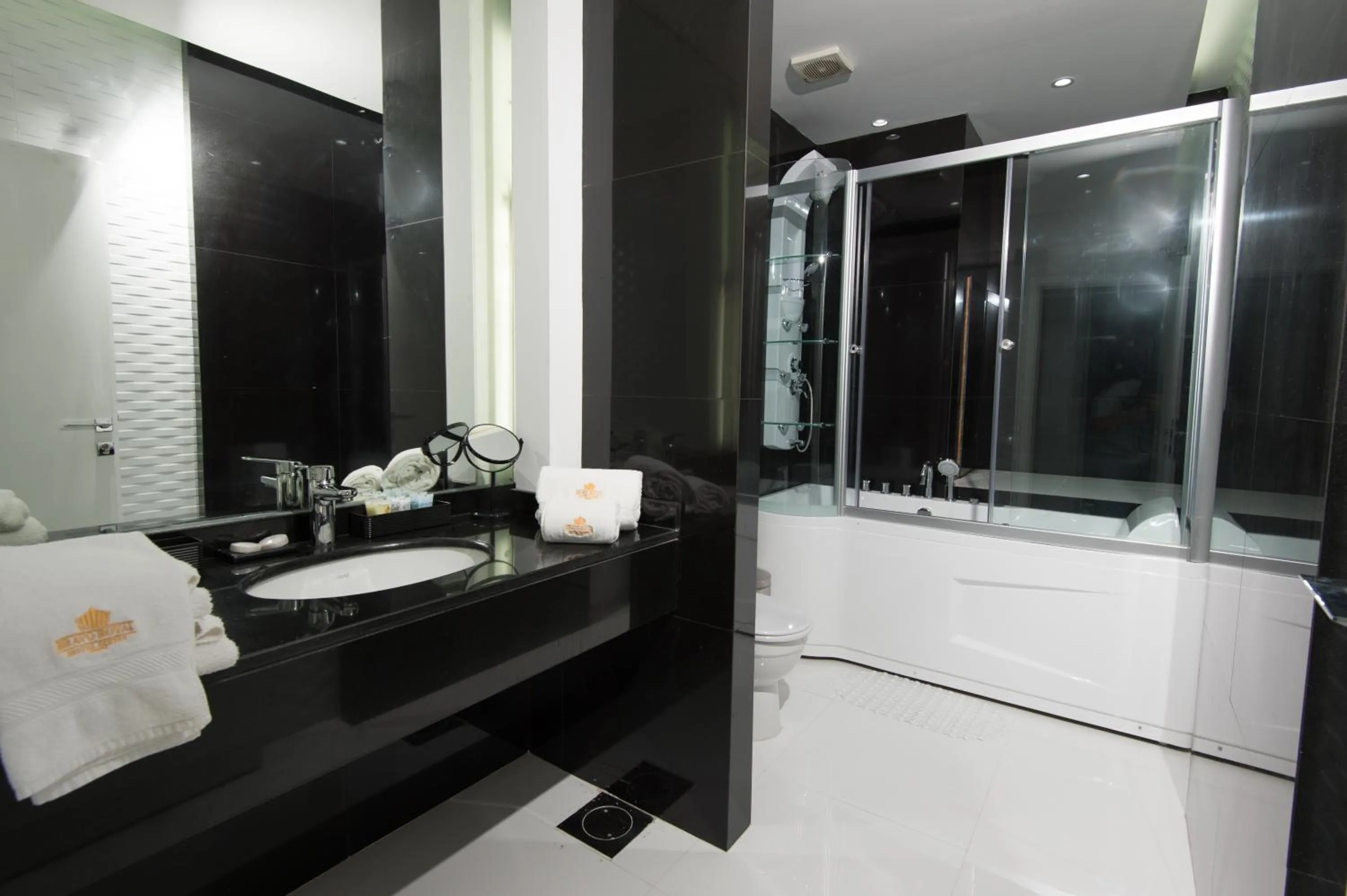 Photo of the whole room in Bravo Royal Hotel Suites