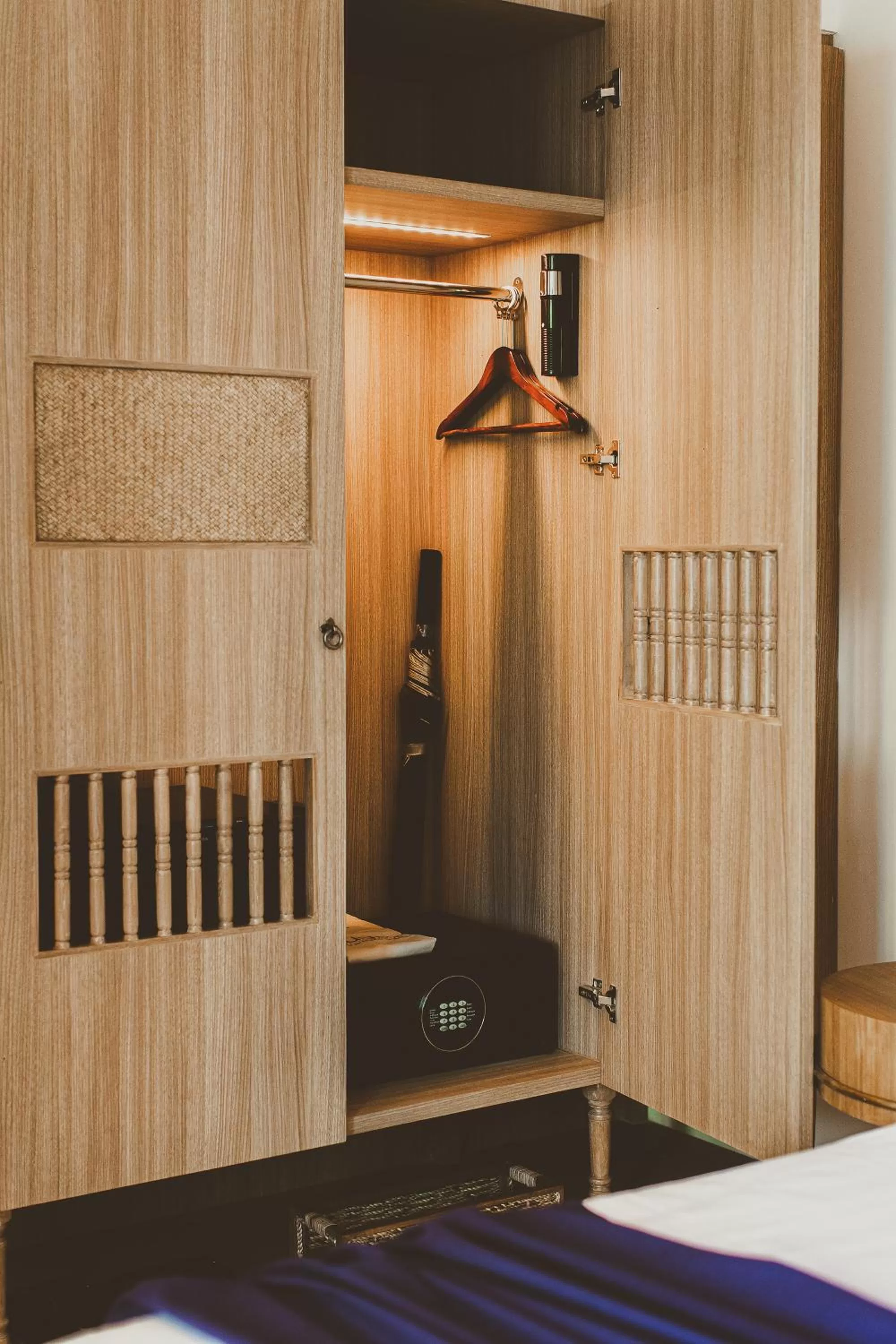 wardrobe, Bed in THEE Vijit Lanna by TH District