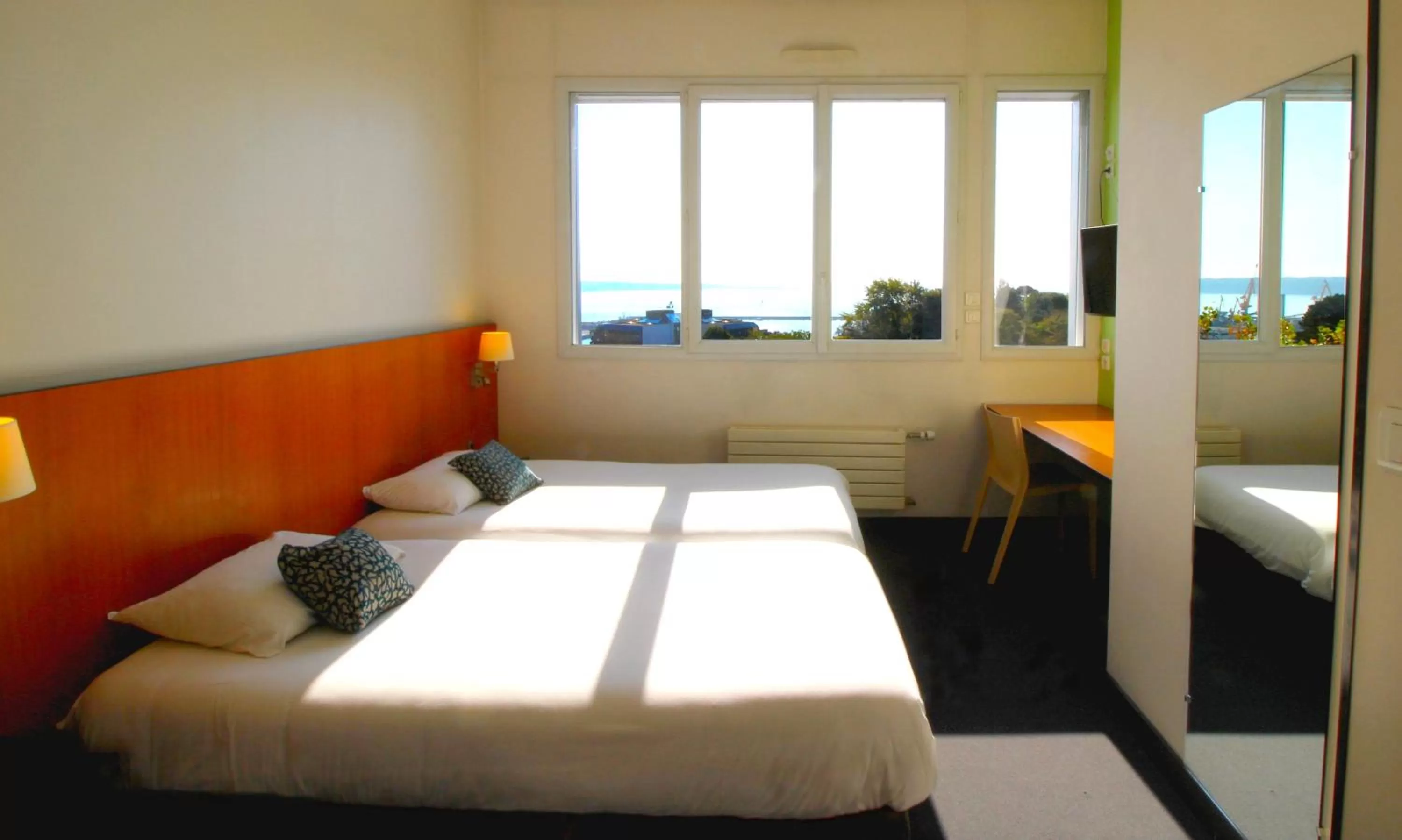 Panoramic Room Twin in Cit'Hotel Brest Centre Gare