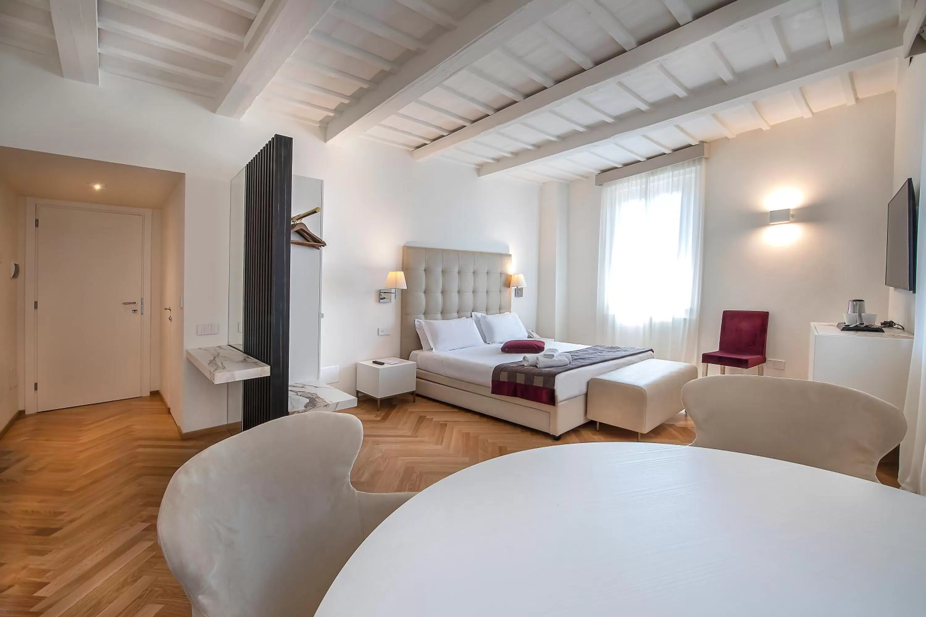 Photo of the whole room, Bed in Asisium Boutique Hotel