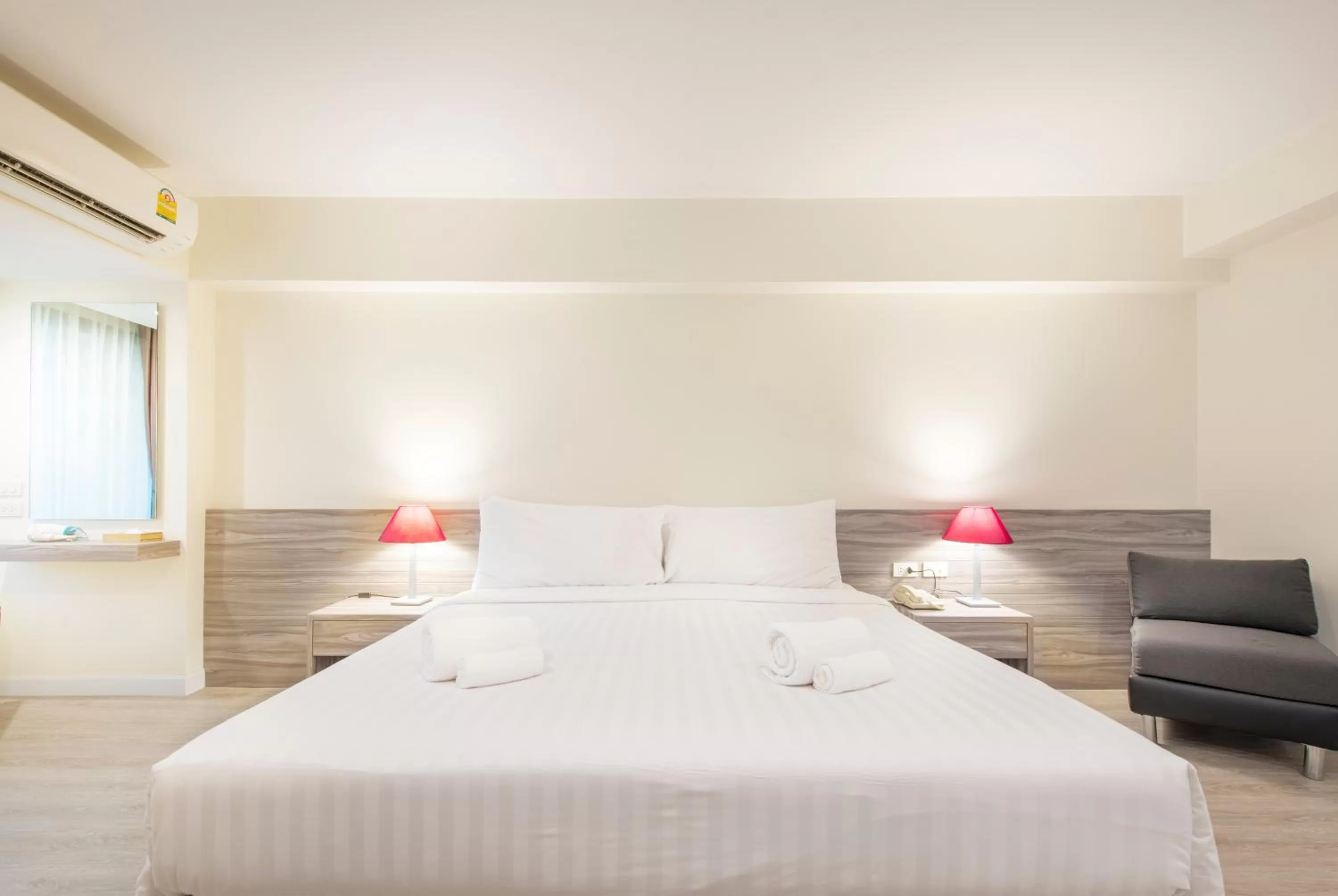 Bedroom, Bed in Le Tada Residence