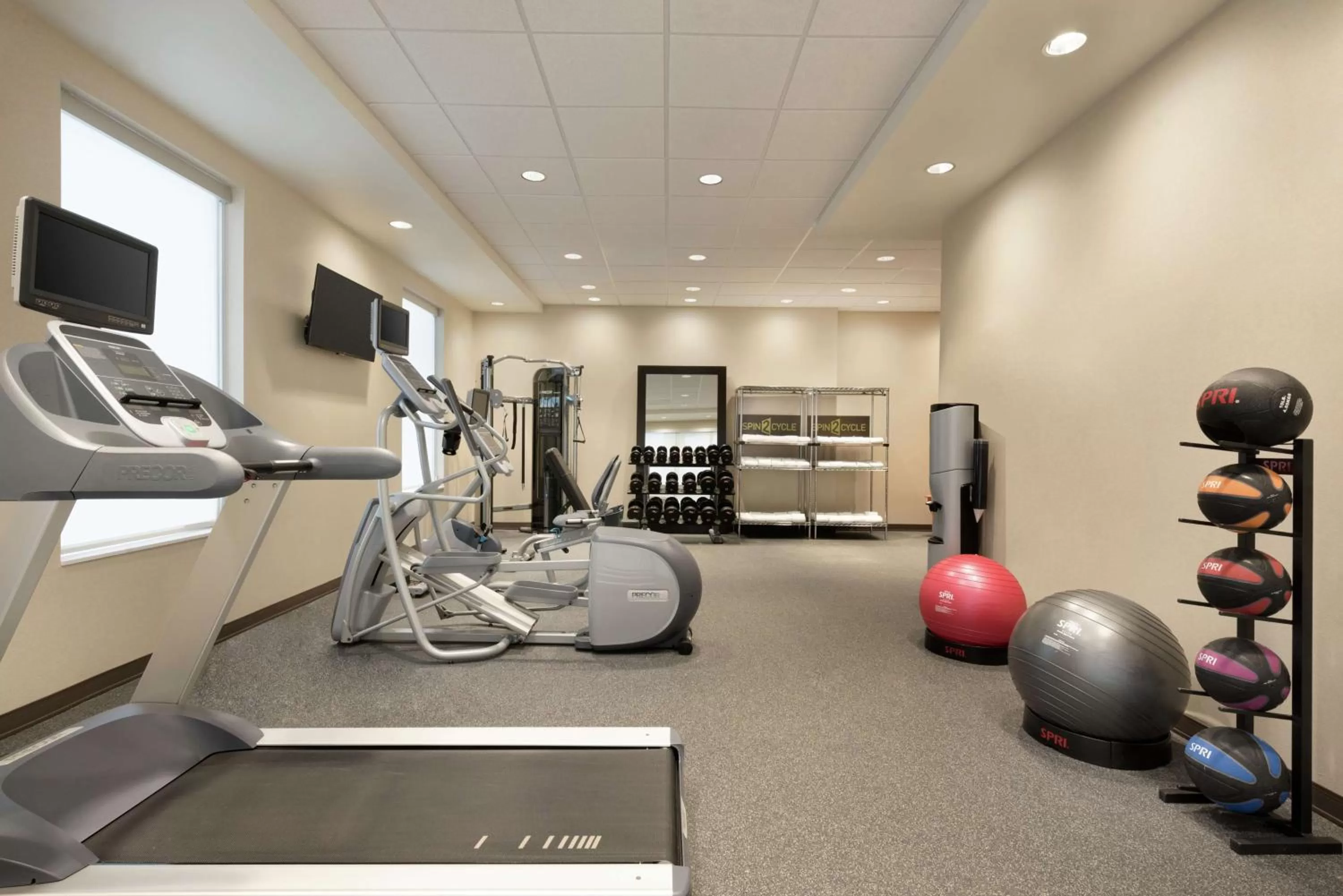 Fitness centre/facilities in Home2 Suites by Hilton Cleveland Independence