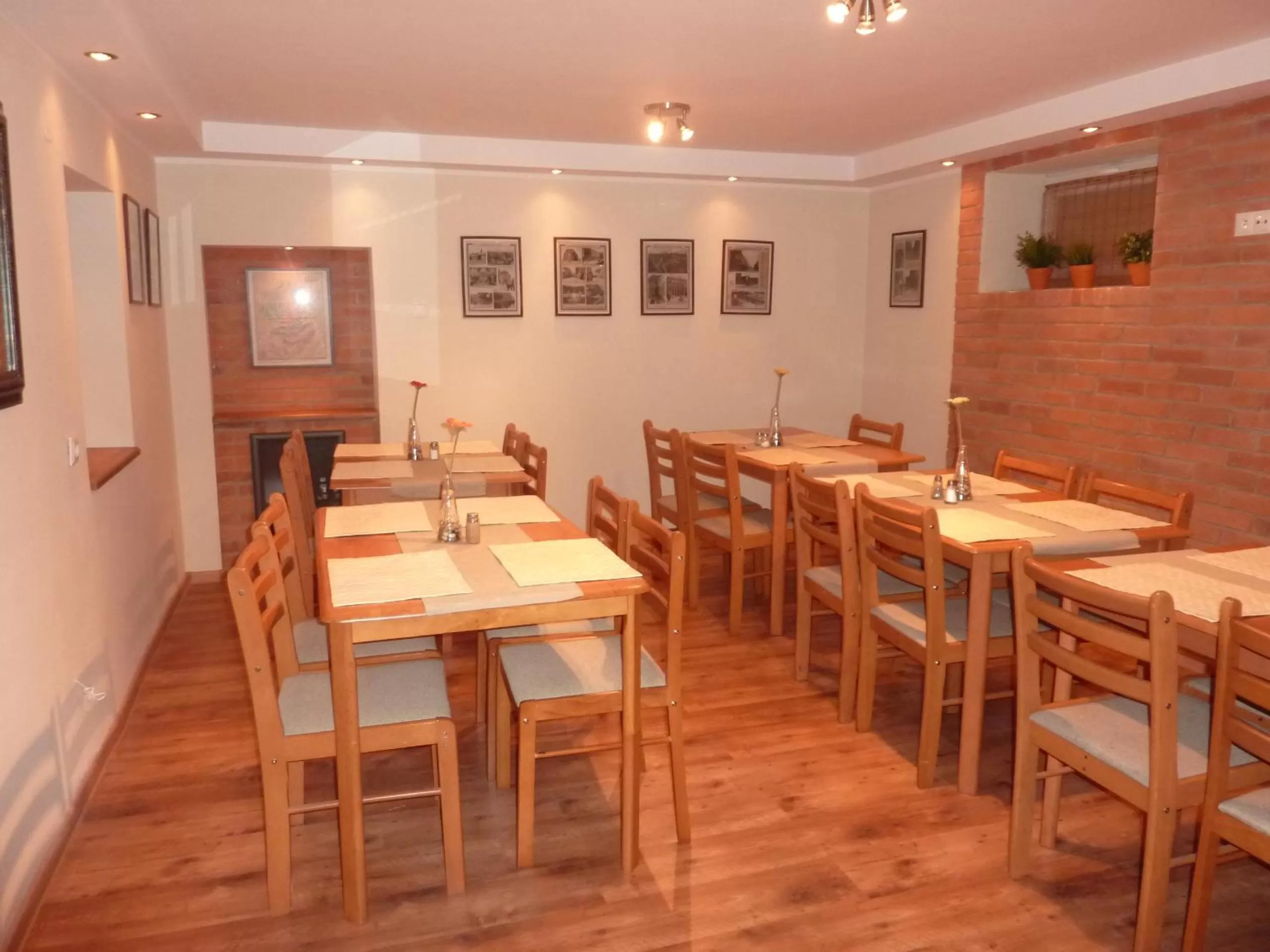 Dining area in Zajazd Arka